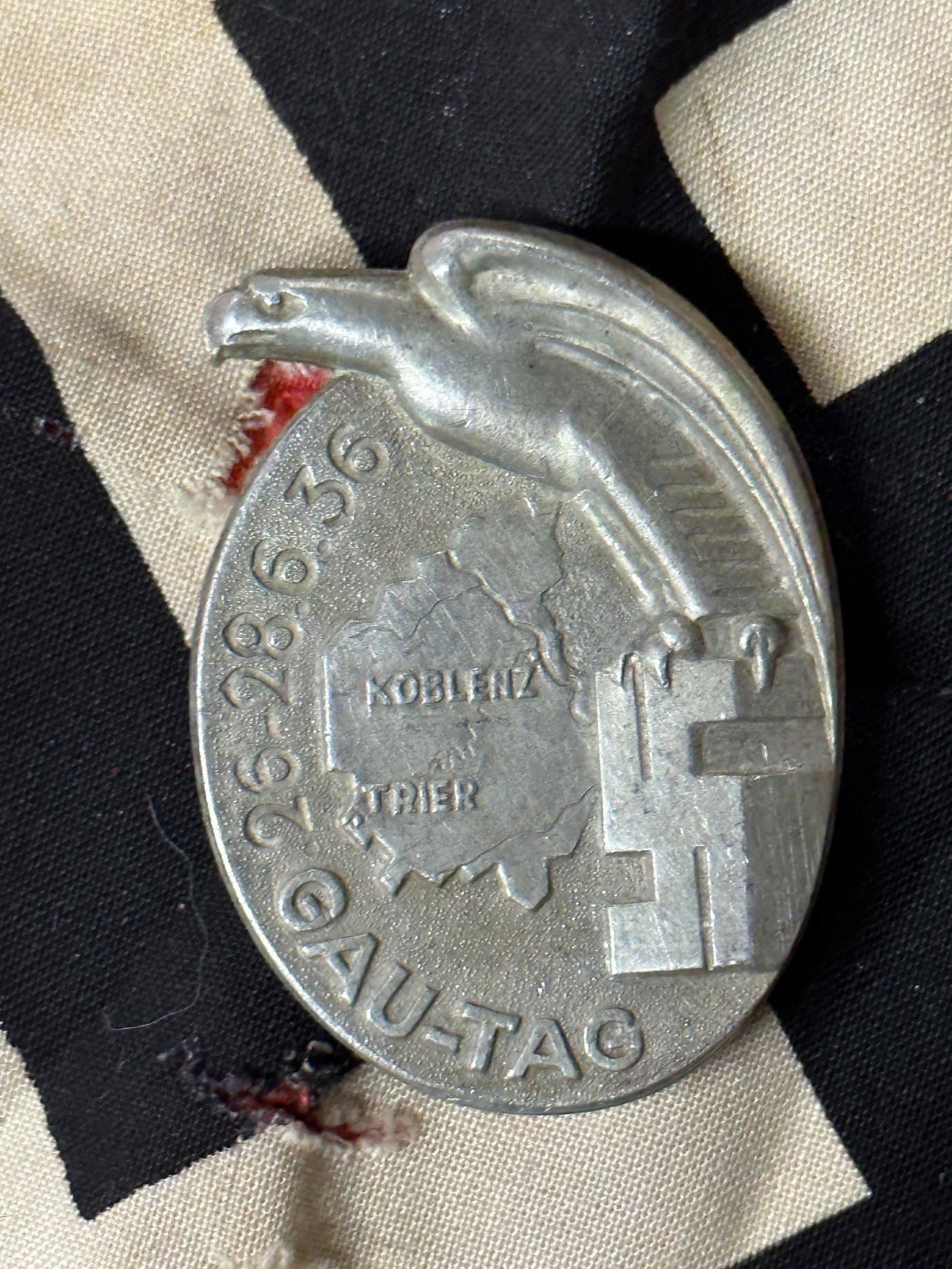 WW2 GERMAN GAU-TAG KOBLENZ TRIER BADGE: WW2 GERMAN GAU-TAG KOBLENZ TRIER BADGE. IT IS IN MINT OVERALL SHAPE AND CONDITION WITH A BEAUTIFUL OVERALL PATINA. SHOWS GOOD WEAR AND USE. PLEASE VIEW ALL DETAILED PICTURES.