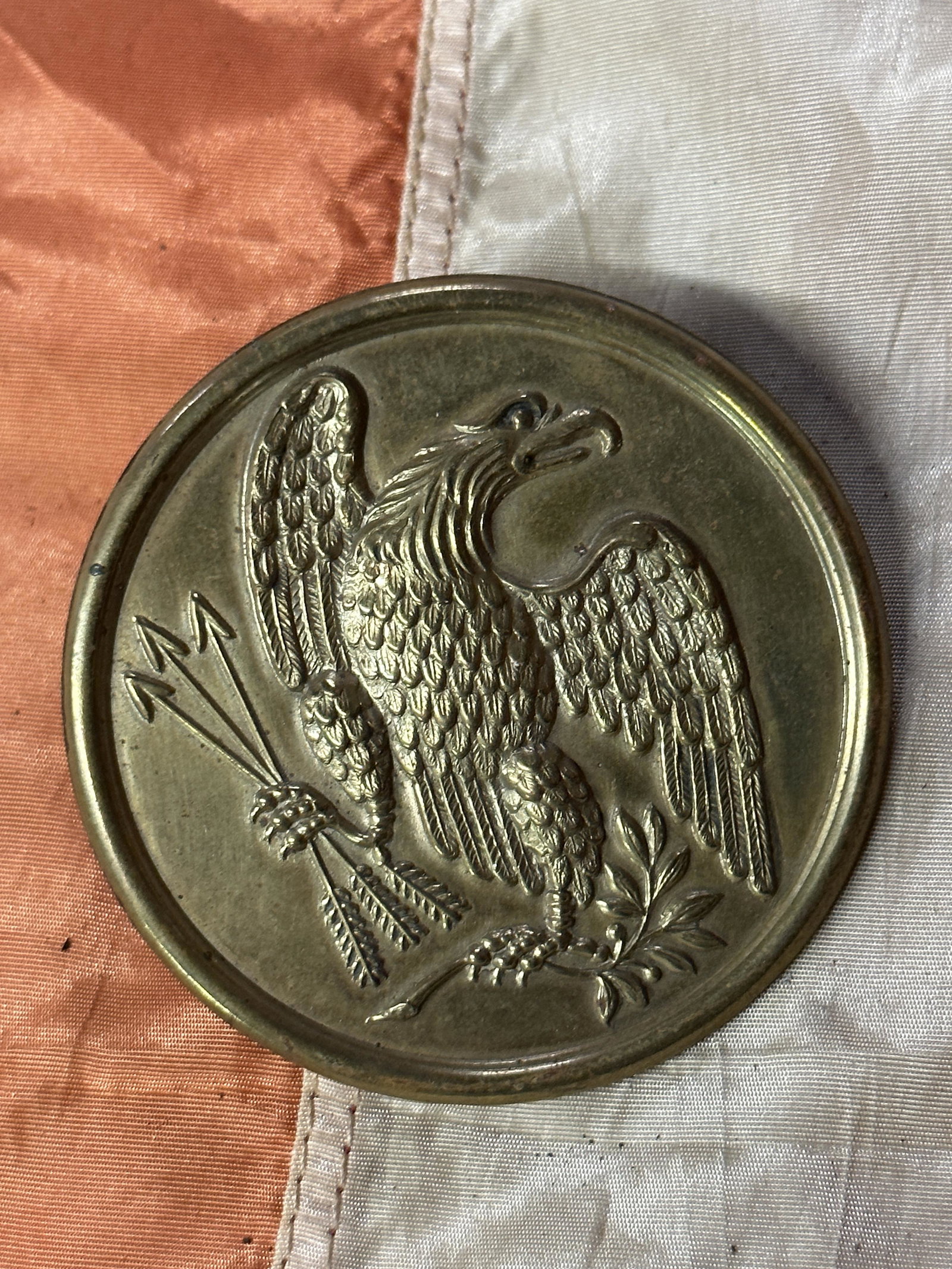 CIVIL WAR UNION JEFF DAVY EAGLE BREAST PLATE: CIVIL WAR UNION JEFF DAVY EAGLE BREAST PLATE. A RARE FIND. IT IS IN MINT OVERALL SHAPE AND CONDITION WITH A BEAUTIFUL OVERALL PATINA. HAS A GREAT LOOK TO IT WITH AN EXCELLENT OVERALL EYE APPEAL. A GRE