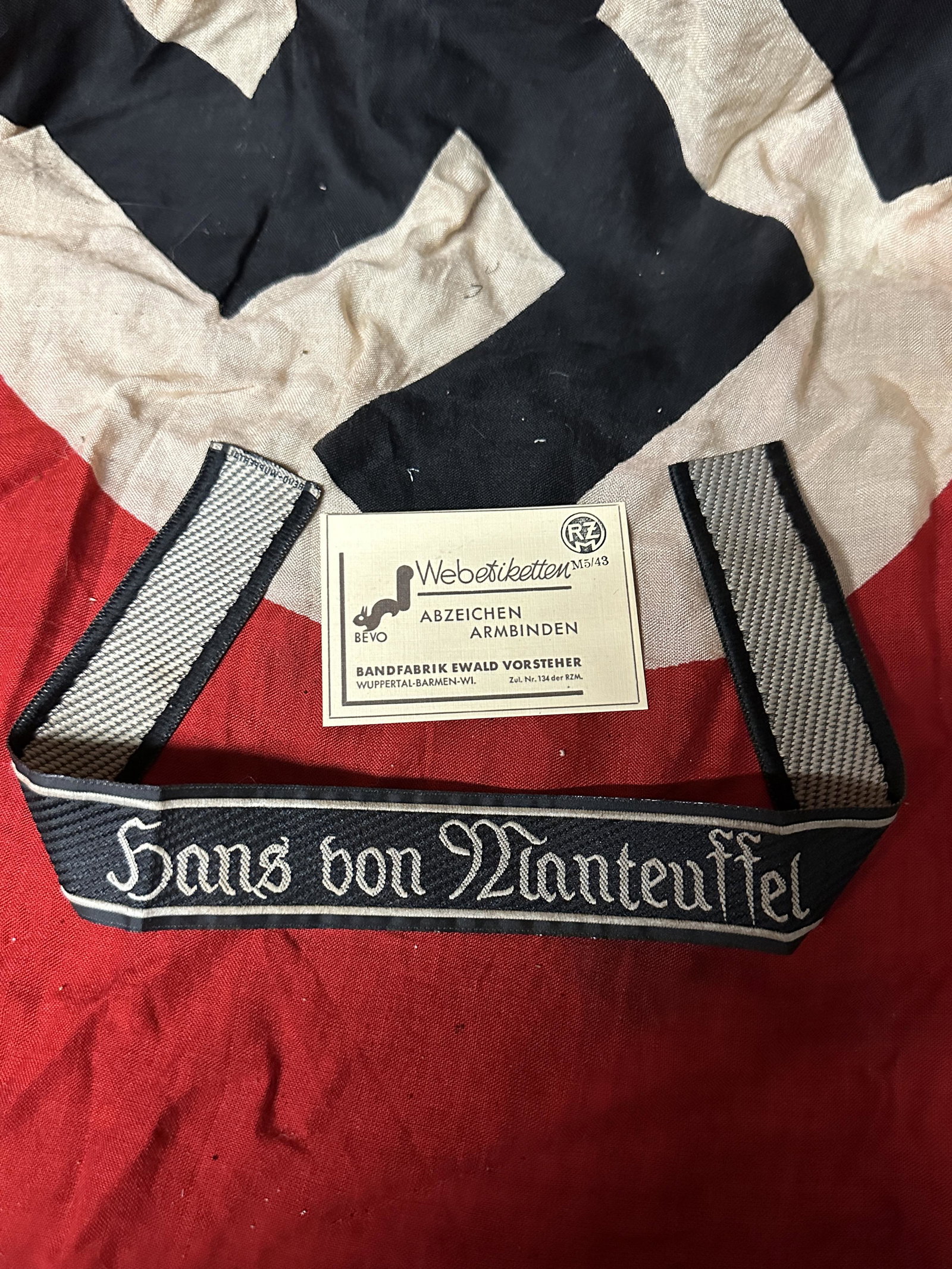 WW2 GERMAN HANS VON MANTEUFFEL CUFF TITLE INSIGNIA BEVO WITH RZM CARD: WW2 GERMAN HANS VON MANTEUFFEL CUFF TITLE INSIGNIA BEVO WITH RZM CARD. A RARE FIND. IT IS IN MINT OVERALL SHAPE AND CONDITION WITH A BEAUTIFUL OVERALL PATINA. SHOWS GOOD WEAR AND USE. PLEASE VIEW ALL 
