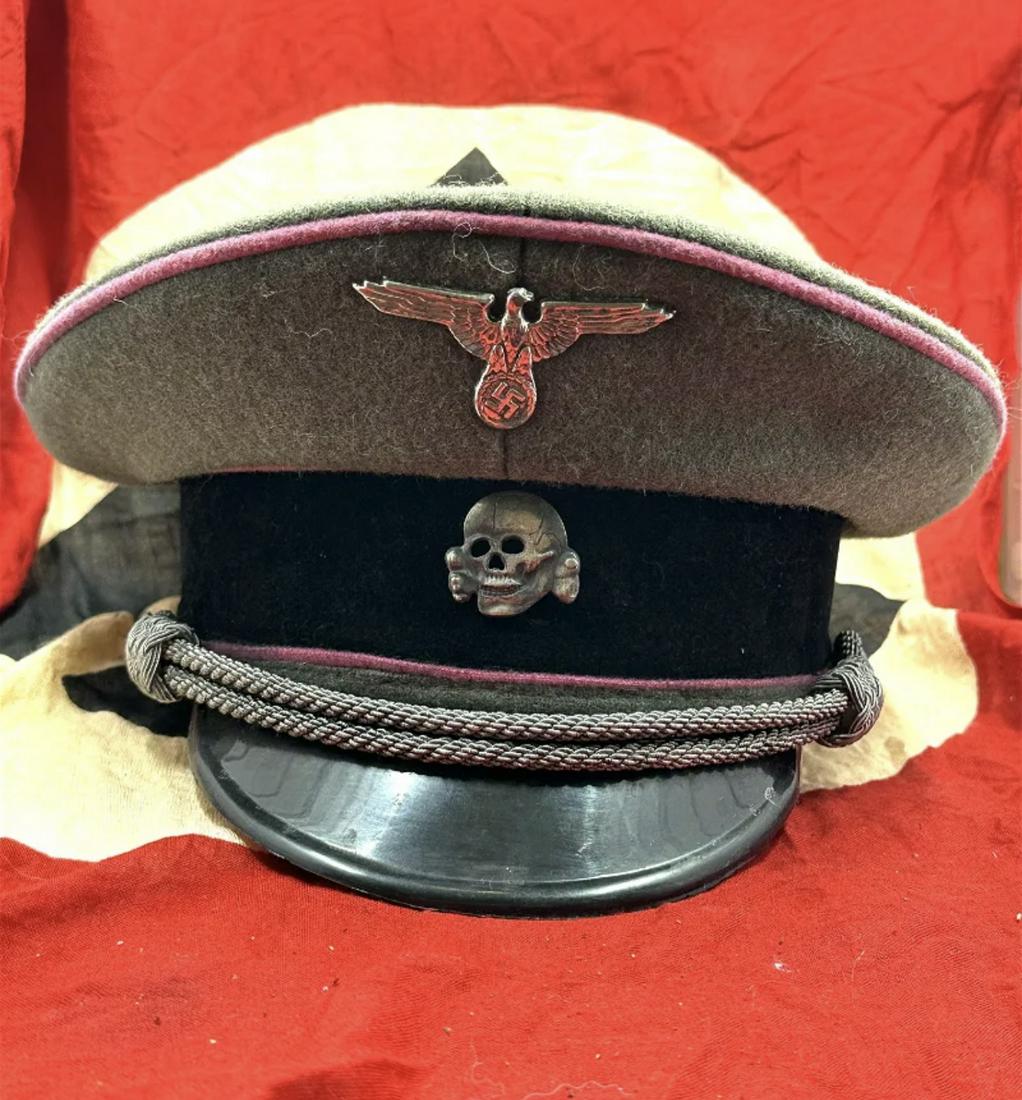 WW2 GERMAN WAFFEN SS PANZER OFFICERS CAP PINK PIPING GABERDINE: WW2 German Waffen SS Panzer Officers Cap Pink Piping Gaberdine. The Reichsfuhrer SS Heinrich Himmler authorised the wear of colour piped waffenfarbe for a brief six months period in 1940. Coloured waf