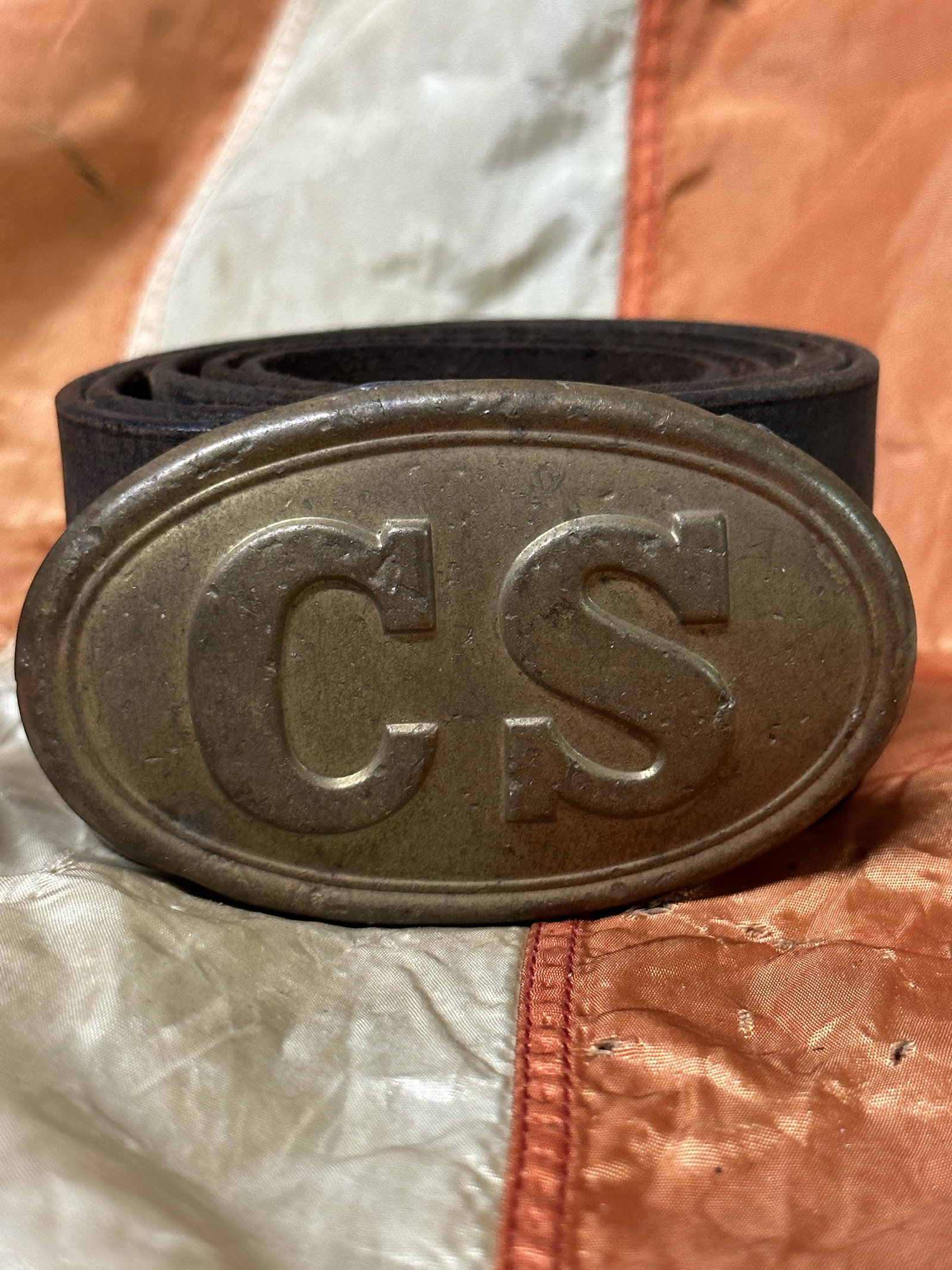SCARCE CIVIL WAR C.S. CONFEDERATE BELT WITH BUCKLE: SCARCE CIVIL WAR C.S. CONFEDERATE BELT WITH BUCKLE. A RARE FIND. IT IS IN MINT OVERALL SHAPE AND CONDITION WITH A BEAUTIFUL OVERALL PATINA. COMES FROM A COLLECTION. HAS A GREAT LOOK TO IT WITH AN EXCE