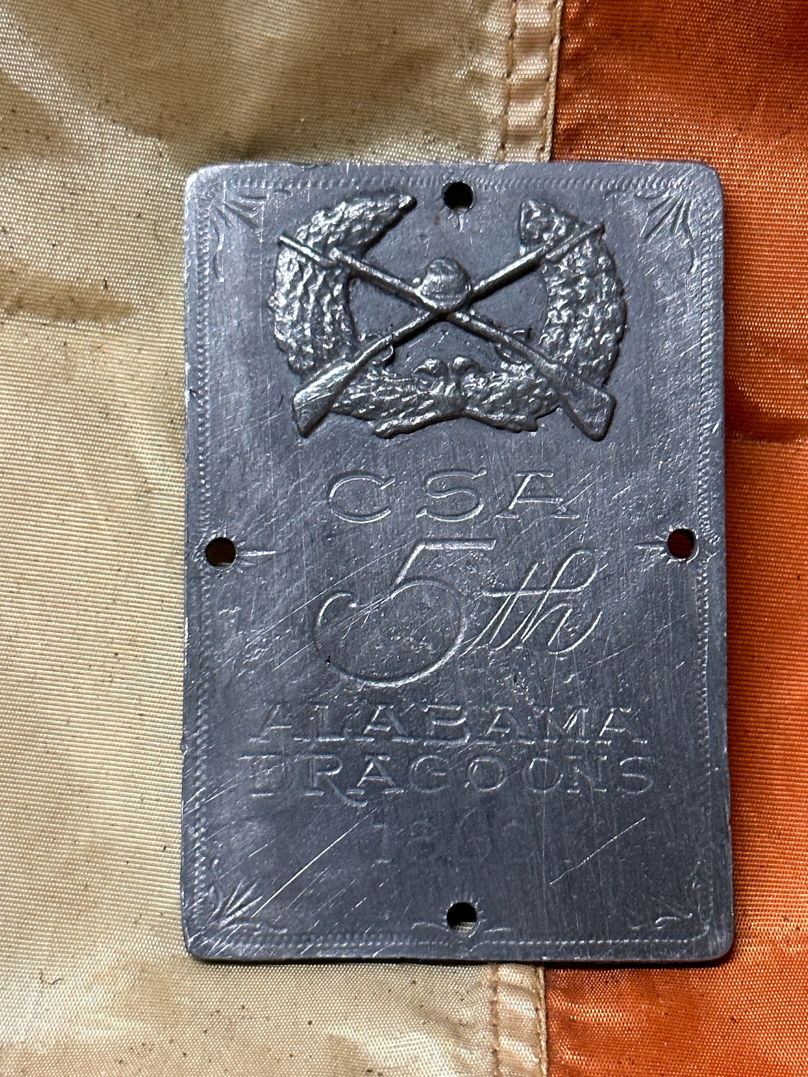 CIVIL WAR CONFEDERATE CSA 5TH ALABAMA DRAGOONS PLATE: CIVIL WAR CONFEDERATE CSA 5TH ALABAMA DRAGOONS PLATE. A RARE FIND THAT IS IN MINT OVERALL SHAPE AND CONDITION WITH A BEAUTIFUL OVERALL PATINA. HAS A GREAT LOOK TO IT WITH AN EXCELLENT OVERALL EYE APPE
