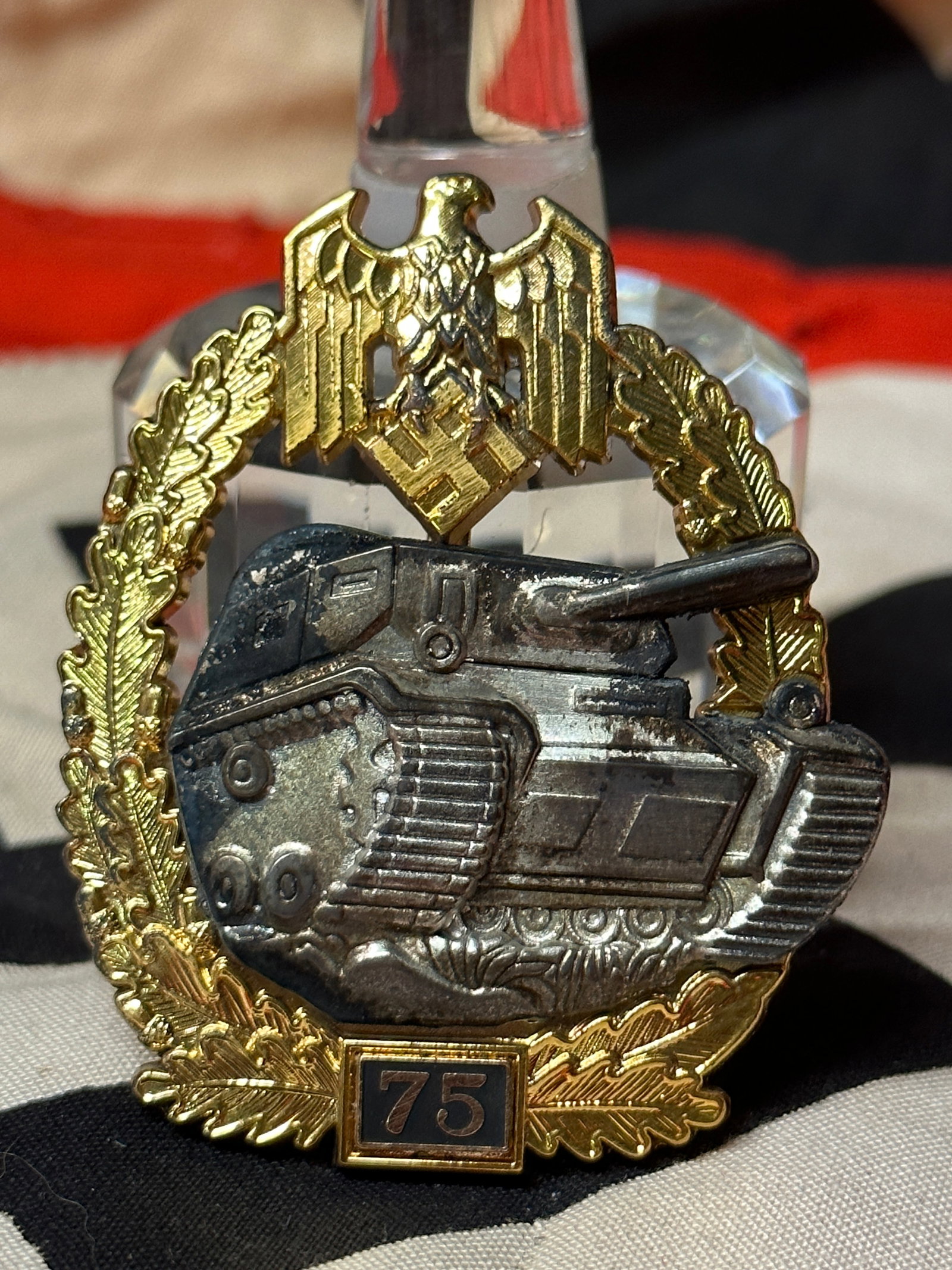 ULTRA RARE WW2 GERMAN PANZER TANK ASSAULT BADGE - 75 ENGAGEMENTS BY JFS: ULTRA RARE WW2 GERMAN PANZER TANK ASSAULT BADGE - 75 ENGAGEMENTS BY JFS. A RARE FIND. RETAINS MOST OF ITS ORIGINAL SHAPE AND CONDITION. SHOWS GOOD WEAR AND USE WITH A BEAUTIFUL PATINA THROUGHOUT. PLEA