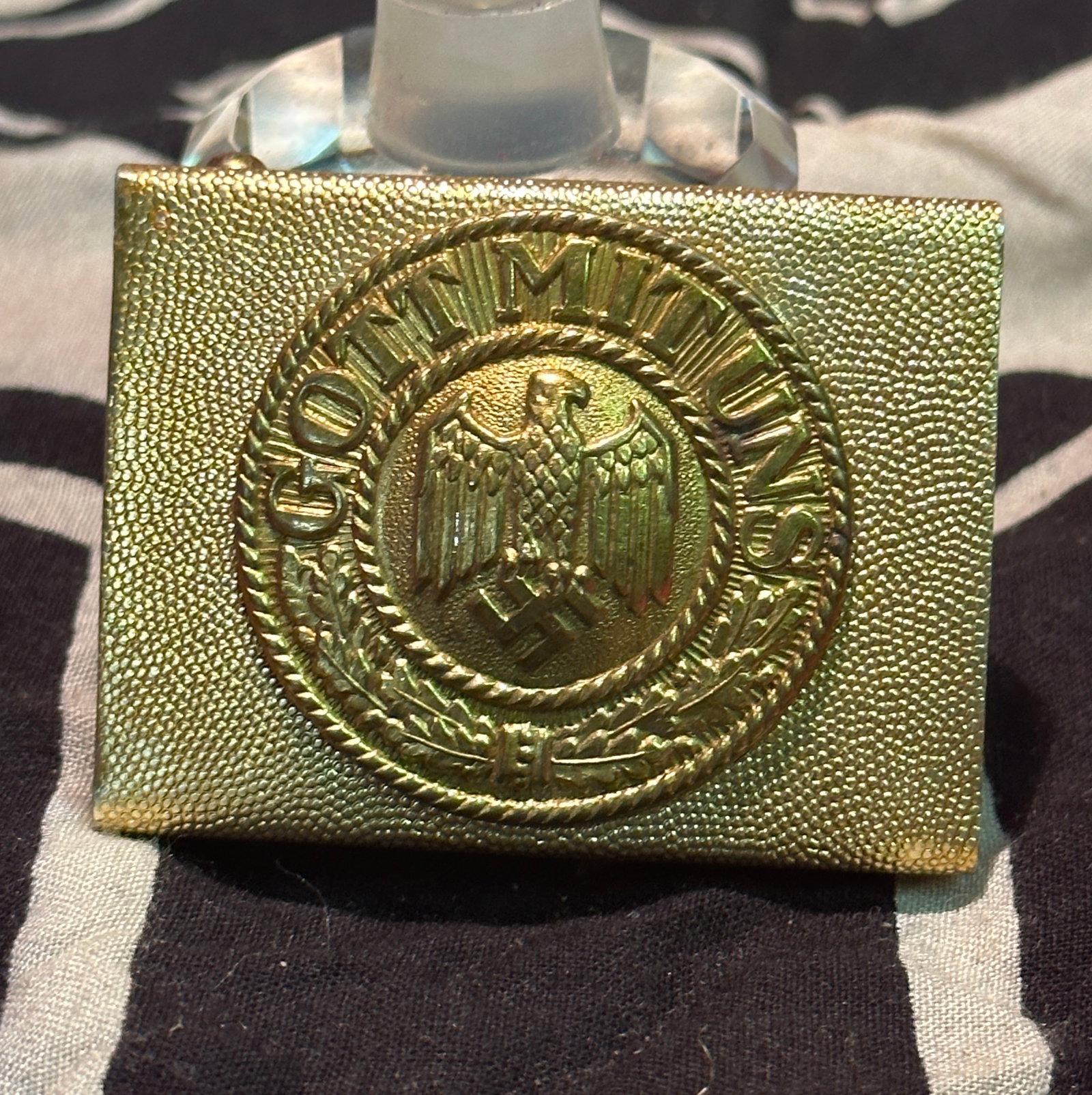 WW2 GERMAN KRIEGSMARINE ENLISTED BUCKLE ADOPTED IN 1935: WW2 GERMAN KRIEGSMARINE ENLISTED BUCKLE ADOPTED IN 1935. IT IS IN MINT OVERALL SHAPE AND CONDITION WITH A BEAUTIFUL OVERALL PATINA. SHOWS GOOD WEAR AND USE. PLEASE VIEW ALL DETAILED PICTURES. A WELL M