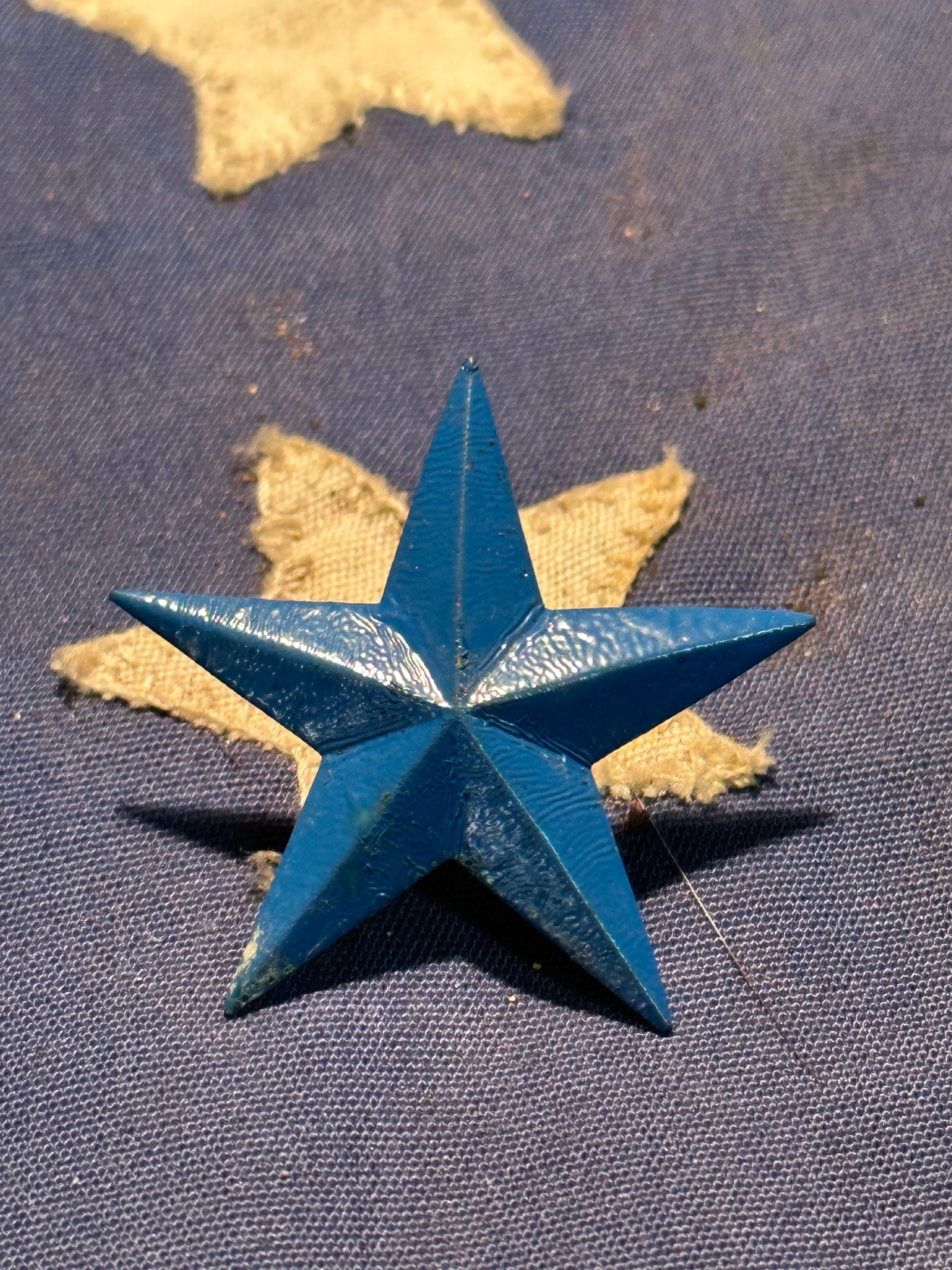 CIVIL WAR 20TH UNION CORPS BADGE INSIGNIA: CIVIL WAR 20TH UNION CORPS BADGE INSIGNIA. AN ULTRA RARE FIND. IT IS IN MINT OVERALL SHAPE AND CONDITION WITH A BEAUTIFUL OVERALL PATINA. SHOWS GOOD WEAR AND USE WITH A BEAUTIFUL PATINA THROUGHOUT. PL