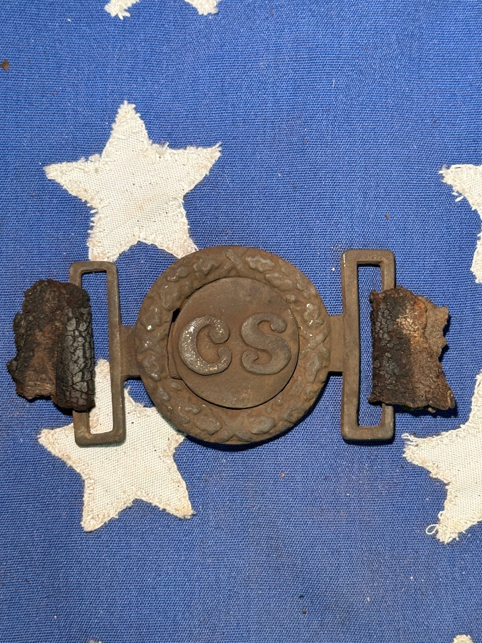 SCARCE CIVIL WAR CONFEDERATE C.S. 2-PIECE BELT BUCKLE WITH LEATHER FRAGMENT: SCARCE CIVIL WAR CONFEDERATE C.S. 2-PIECE BELT BUCKLE WITH LEATHER FRAGMENT. AN ULTRA RARE FIND. IT IS IN MINT OVERALL SHAPE AND CONDITION WITH A BEAUTIFUL OVERALL PATINA. SHOWS GOOD WEAR AND USE WITH