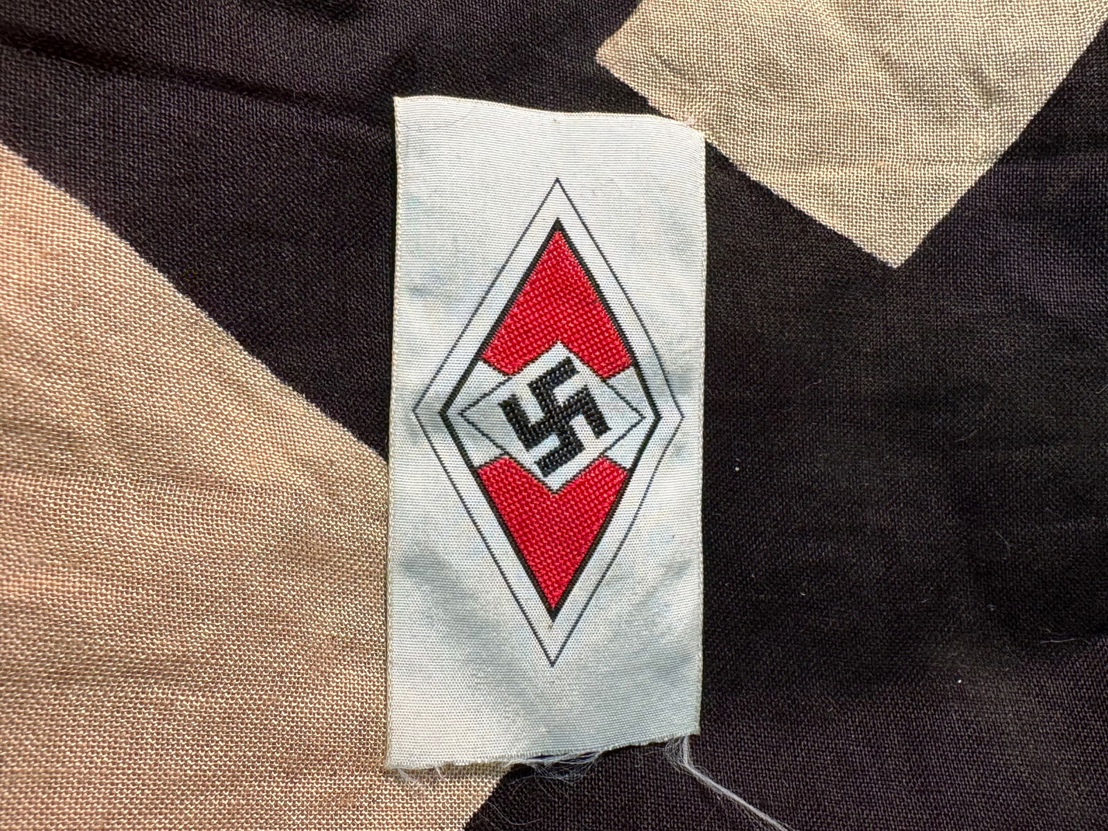 WW2 GERMAN HJ HITLERJUGEND BEVO HAT INSIGNIA: WW2 GERMAN HJ HITLERJUGEND BEVO HAT INSIGNIA. A RARE FIND. SHOWS GOOD WEAR AND USE WITH A BEAUTIFUL PATINA THROUGHOUT. PLEASE VIEW ALL DETAILED PICTURES.