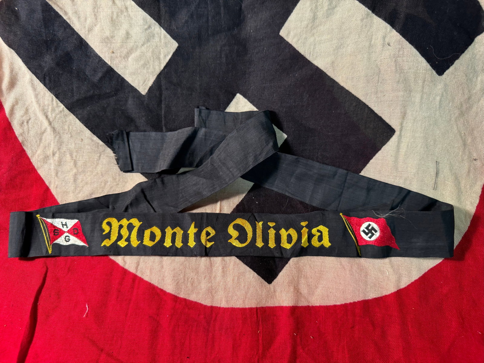 WW2 German Passenger Ship “Monte Olivia?? Cap Tally: WW2 German Passenger Ship “Monte Olivia” Cap Tally. German Passenger Ship “Monte Olivia” Cap Tally. This ship was sunk by the British on April 3,1945 at Kiel and was a passenger ship w