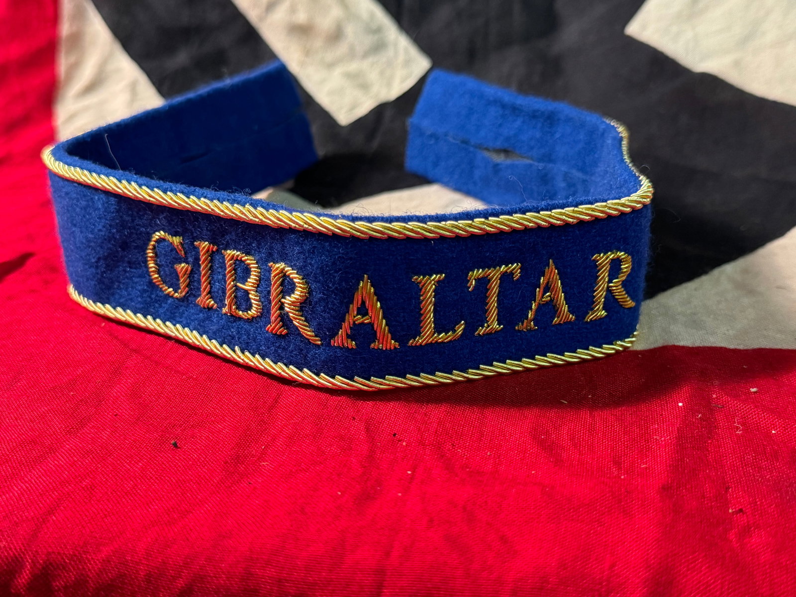 IMPERIAL GERMAN WW1 GIB RALTAR CUFF TITLE: IMPERIAL GERMAN WW1 GIB RALTAR CUFF TITLE. A RARE FIND. IT IS IN MINT OVERALL SHAPE AND CONDITION WITH A BEAUTIFUL OVERALL PATINA. SHOWS GOOD WEAR AND USE. A WELL MADE ANTIQUE GERMAN ARTIFACT.