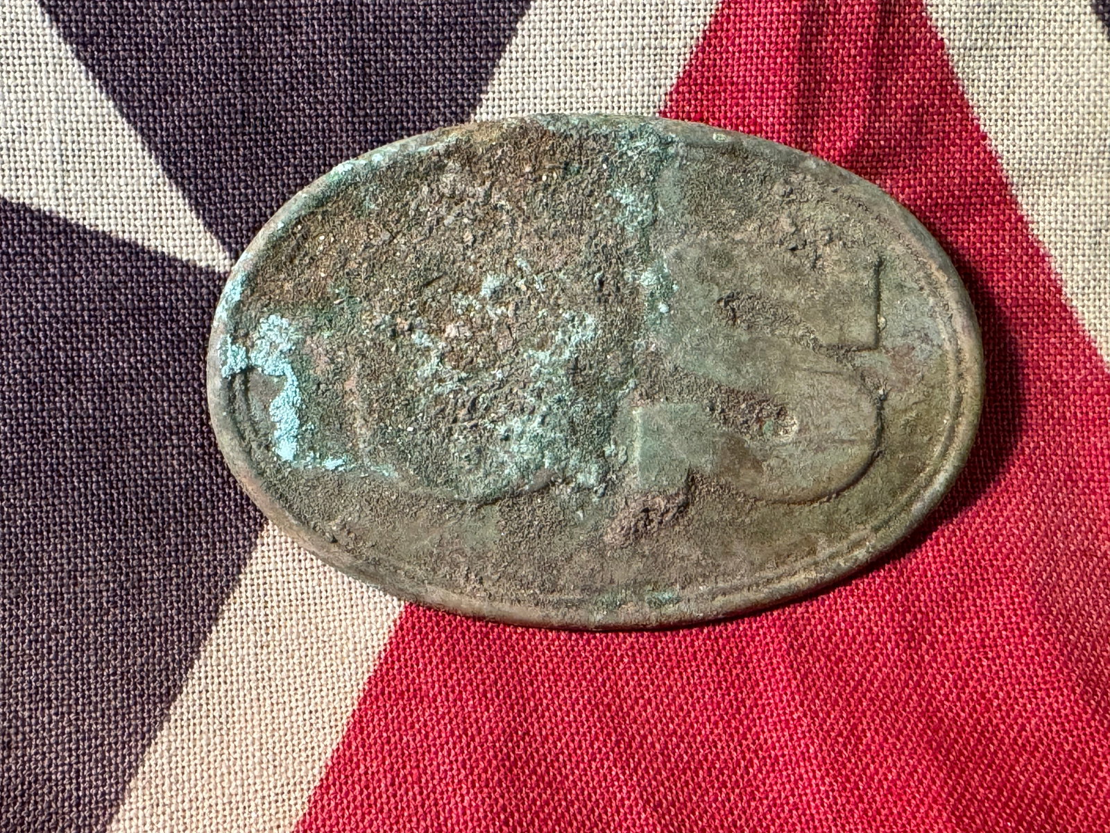 GETTYSBURG, PA RECOVERED CIVIL WAR U.S. YANKEE OFFICER BELT BUCKLE RELIC: GETTYSBURG, PA RECOVERED CIVIL WAR U.S. YANKEE OFFICER BELT BUCKLE RELIC. A RARE FIND. PLEASE VIEW ALL DETAILED PICTURES.