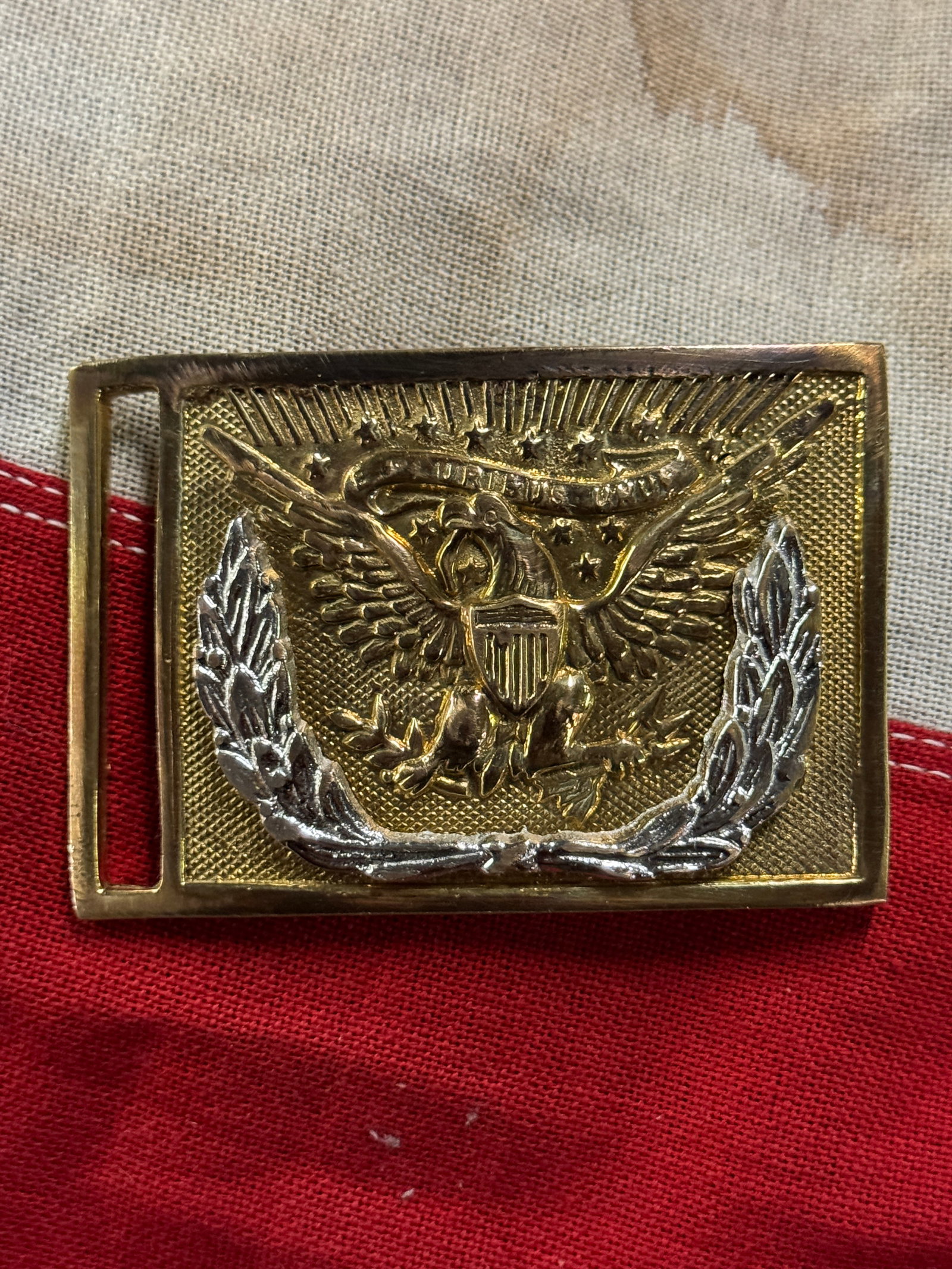 RARE M1858 CIVIL WAR UNION WARRIOR BELT PLATE BUCKLE: RARE M1858 CIVIL WAR UNION WARRIOR BELT PLATE BUCKLE. A SCARCE FIND. SHOWS GOOD WEAR AND USE WITH A BEAUTIFUL OVERALL PATINA. HAS A GREAT LOOK TO IT WITH AN EXCELLENT OVERALL EYE APPEAL. A GREAT FIND 