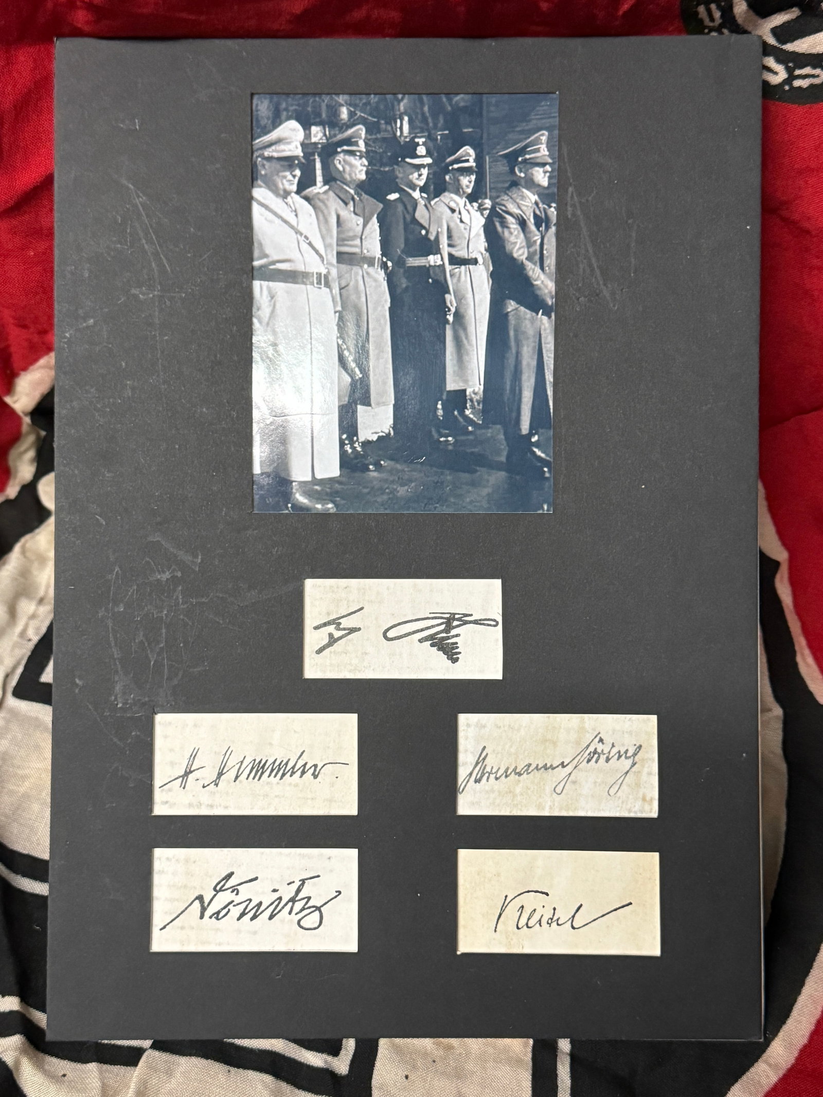 WW2 GERMAN SIGNATURES OF ADOLF HITLER AND ELITES: WW2 GERMAN SIGNATURES OF ADOLF HITLER AND ELITES. A RARE FIND. HAS SIGNATURES OF HITLER, HIMMLER, AND OTHER ELITES. PLEASE VIEW ALL DETAILED PICTURES. A VERY RARE EXAMPLE.