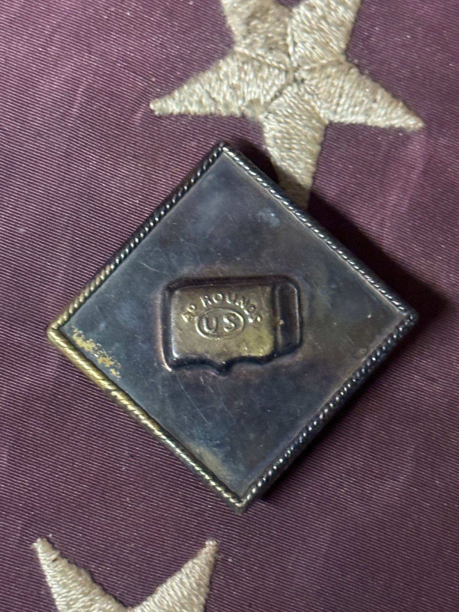 RARE CIVIL WAR 15TH UNION CORPS BADGE INSIGNIA: RARE CIVIL WAR 15TH UNION CORPS BADGE INSIGNIA. A RARE EXAMPLE. SHOWS GOOD WEAR AND USE WITH A BEAUTIFUL OVERALL PATINA. HAS A GREAT LOOK TO IT WITH AN EXCELLENT OVERALL EYE APPEAL. A RARE FIND AND AN