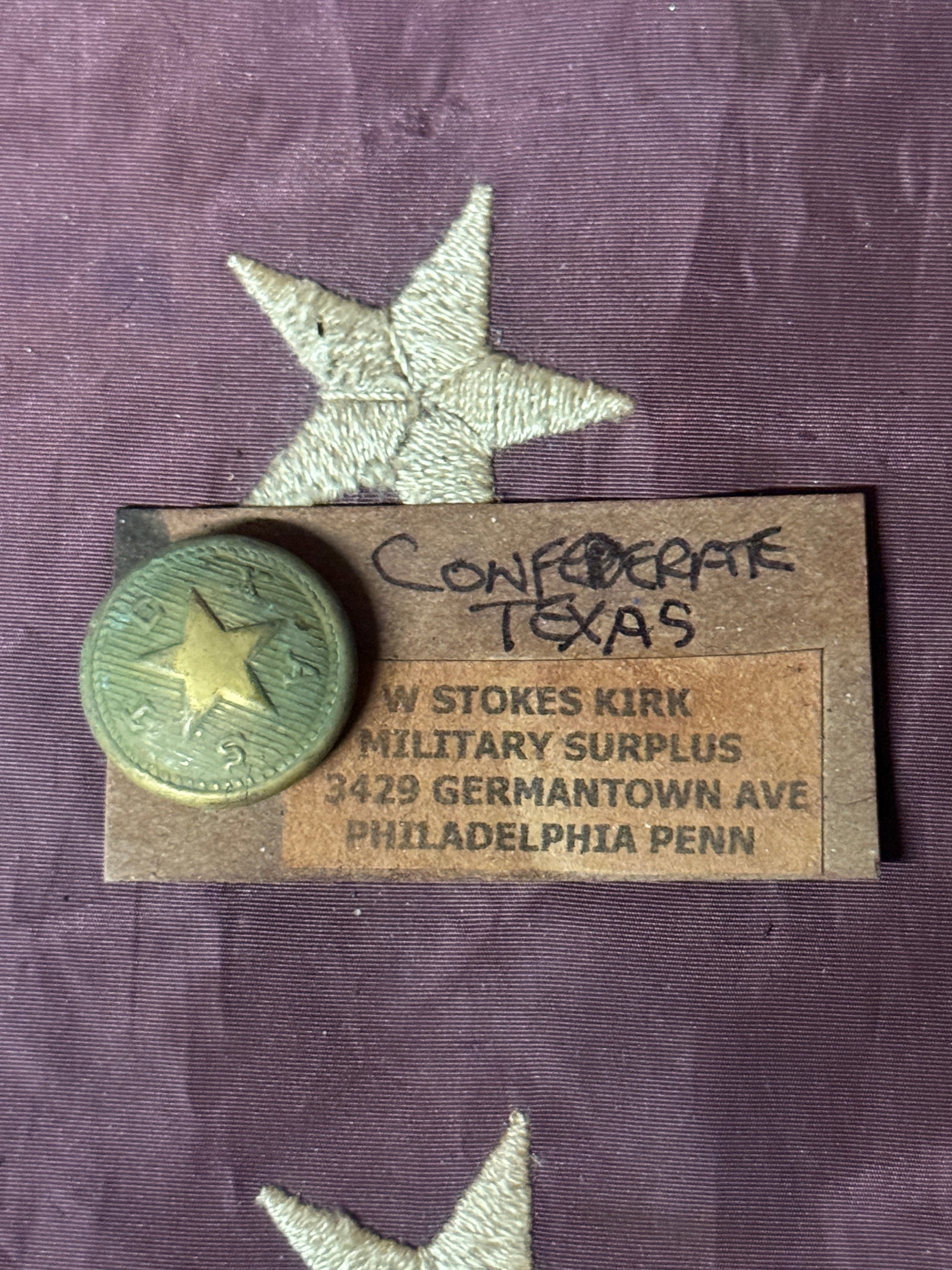 CIVIL WAR CONFEDERATE TEXAS BUTTON BY W. STOKES KIRK: CIVIL WAR CONFEDERATE TEXAS BUTTON BY W. STOKES KIRK. A RARE EXAMPLE. SHOWS GOOD WEAR AND USE WITH A BEAUTIFUL OVERALL PATINA. HAS A GREAT LOOK TO IT WITH AN EXCELLENT OVERALL EYE APPEAL. A RARE FIND 