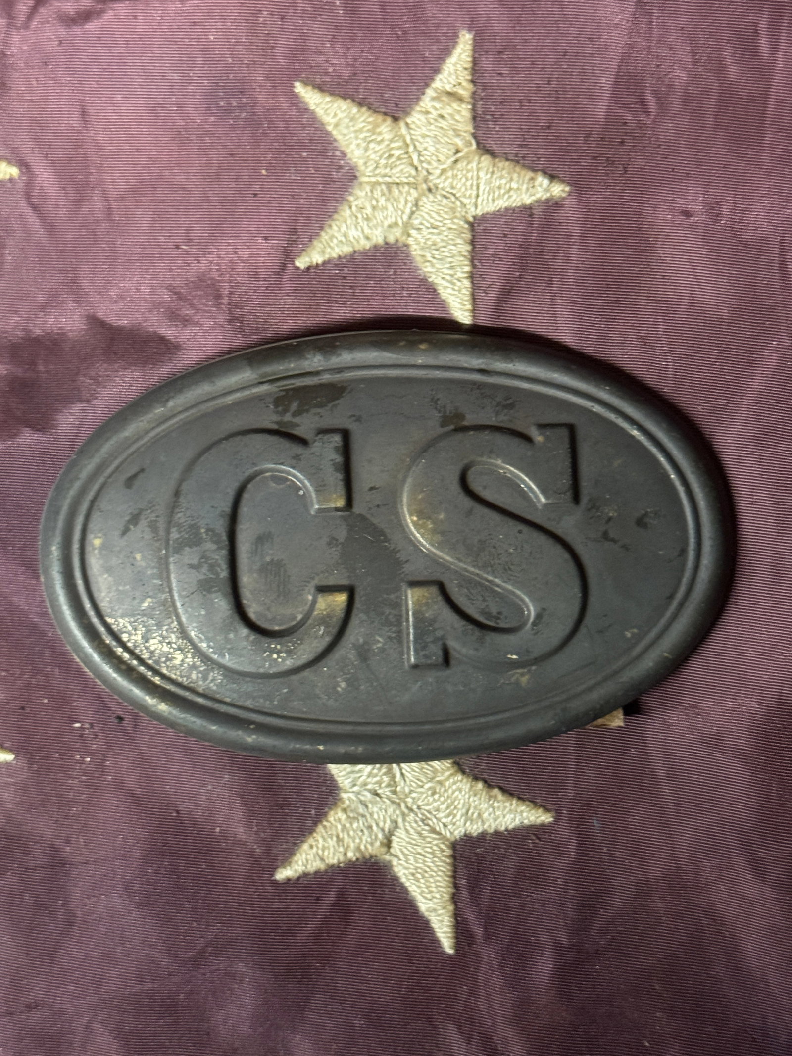 CIVIL WAR CONFEDERATE C.S. SOUTHERN REBEL BELT BUCKLE FOUND IN BEAUFORT, N.C.: CIVIL WAR CONFEDERATE C.S. SOUTHERN REBEL BELT BUCKLE FOUND IN BEAUFORT, N.C. COMES WITH THE PROVENANCE TAG. SHOWS GOOD WEAR AND USE WITH A BEAUTIFUL OVERAL PATINA. PLEASE VIEW ALL DETAILED PICTURES. 