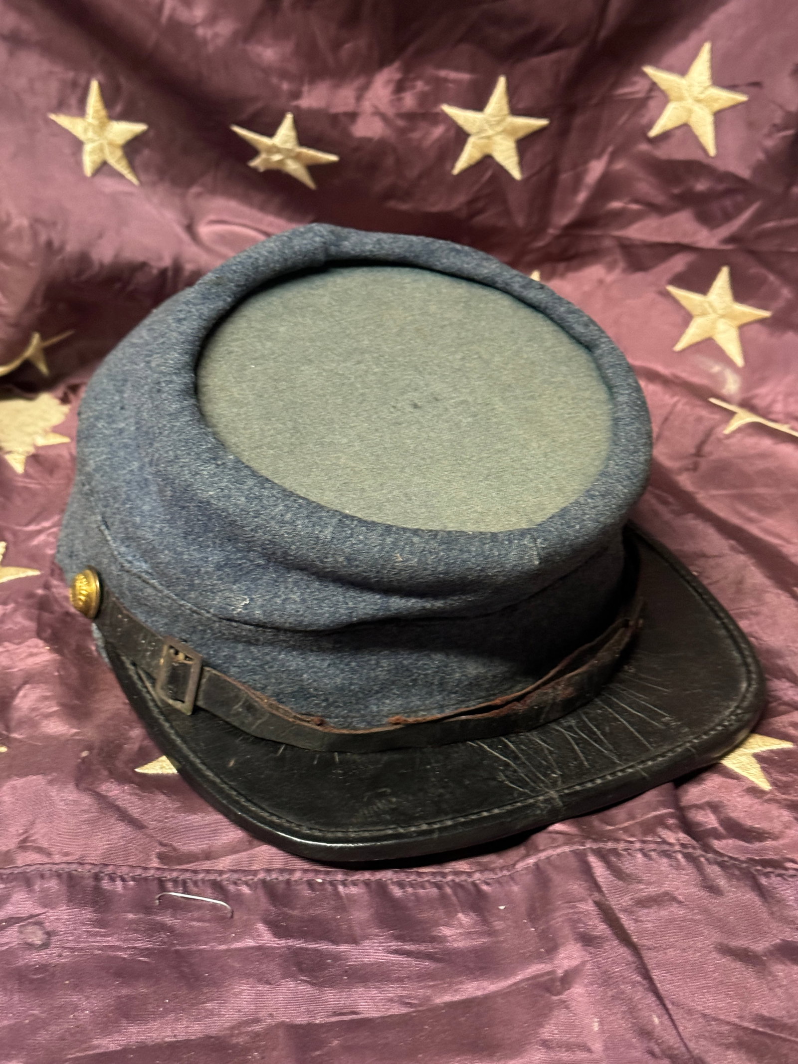 RARE CIVIL WAR CONFEDERATE CSA ALABAMA SOUTHERN REBEL KEPI HAT CAP: RARE CIVIL WAR CONFEDERATE CSA ALABAMA SOUTHERN REBEL KEPI HAT CAP. AN ULTRA RARE FIND IN EXCEPTIONAL SHAPE AND CONDITION WITH A BEAUTIFUL OVERALL PATINA. HAS A GREAT LOOK TO IT WITH AN EXCELLENT OVER