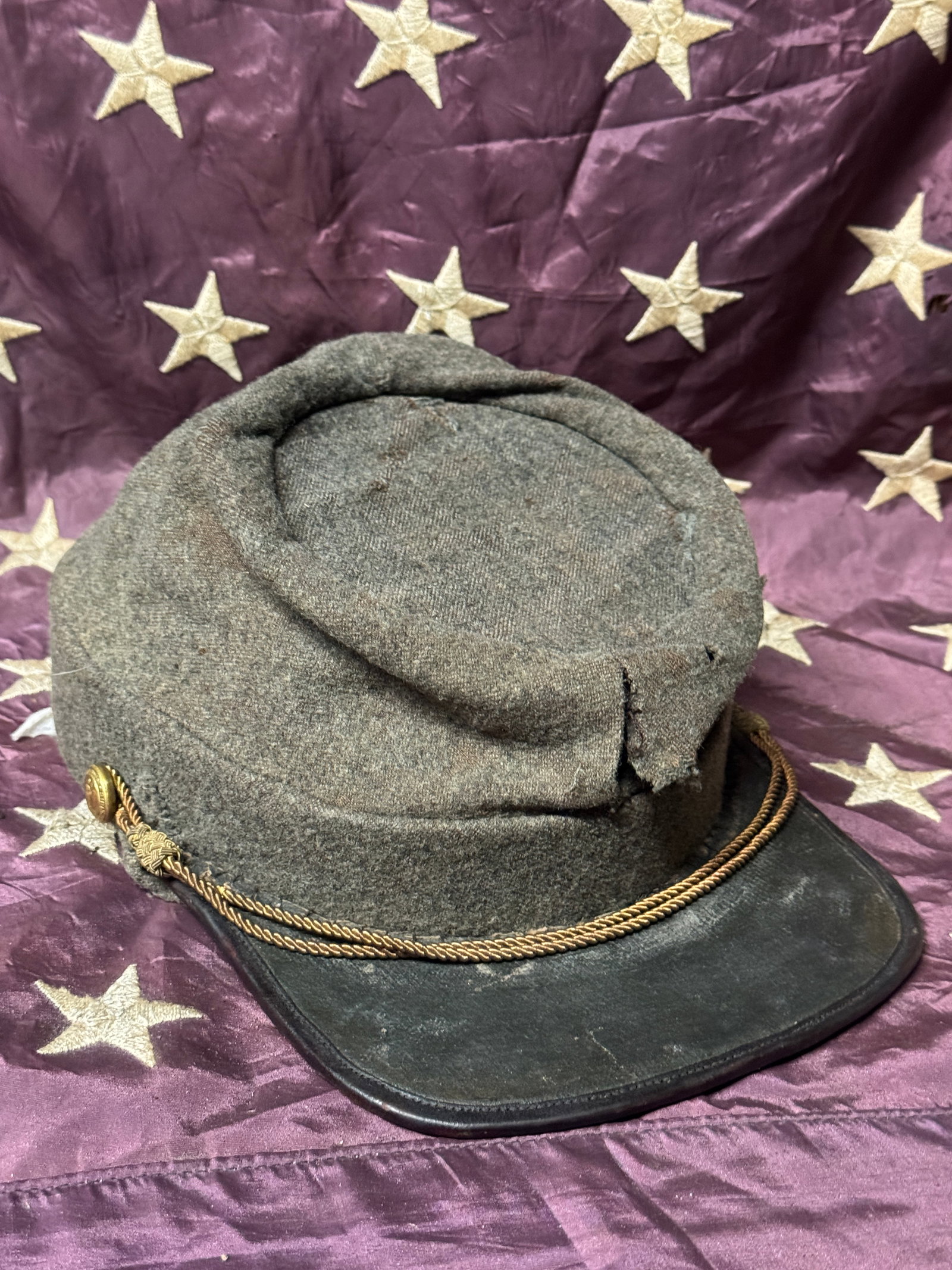 CIVIL WAR CONFEDERATE CSA VIRGINIA REBEL SOUTHERN KEPI HAT CAP: CIVIL WAR CONFEDERATE CSA VIRGINIA REBEL SOUTHERN KEPI HAT CAP. A VERY RARE FIND THAT IS IN MINT OVERALL SHAPE AND CONDITION WITH A BEAUTIFUL OVERALL PATINA. HAS A GREAT LOOK TO IT WITH AN EXCELLENT O