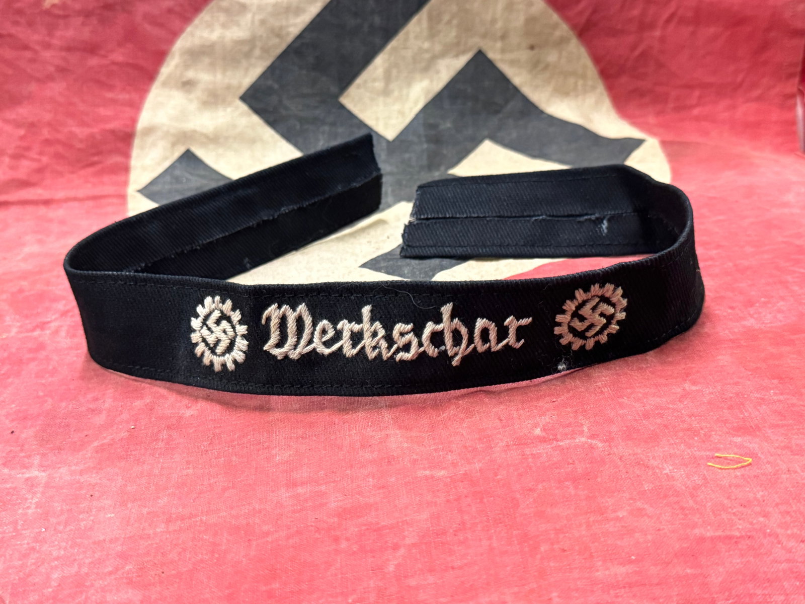 WW2 GERMAN WERKCHAR DAF FACTORY TROOP CUFF TITLE: WW2 GERMAN WERKCHAR DAF FACTORY TROOP CUFF TITLE. A SCARCE EXAMPLE. SHOWS GOOD WEAR AND USE WITH A BEAUTIFUL OVERALL PATINA. PLEASE VIEW ALL DETAILED PICTURES. A SCARCE EXAMPLE.