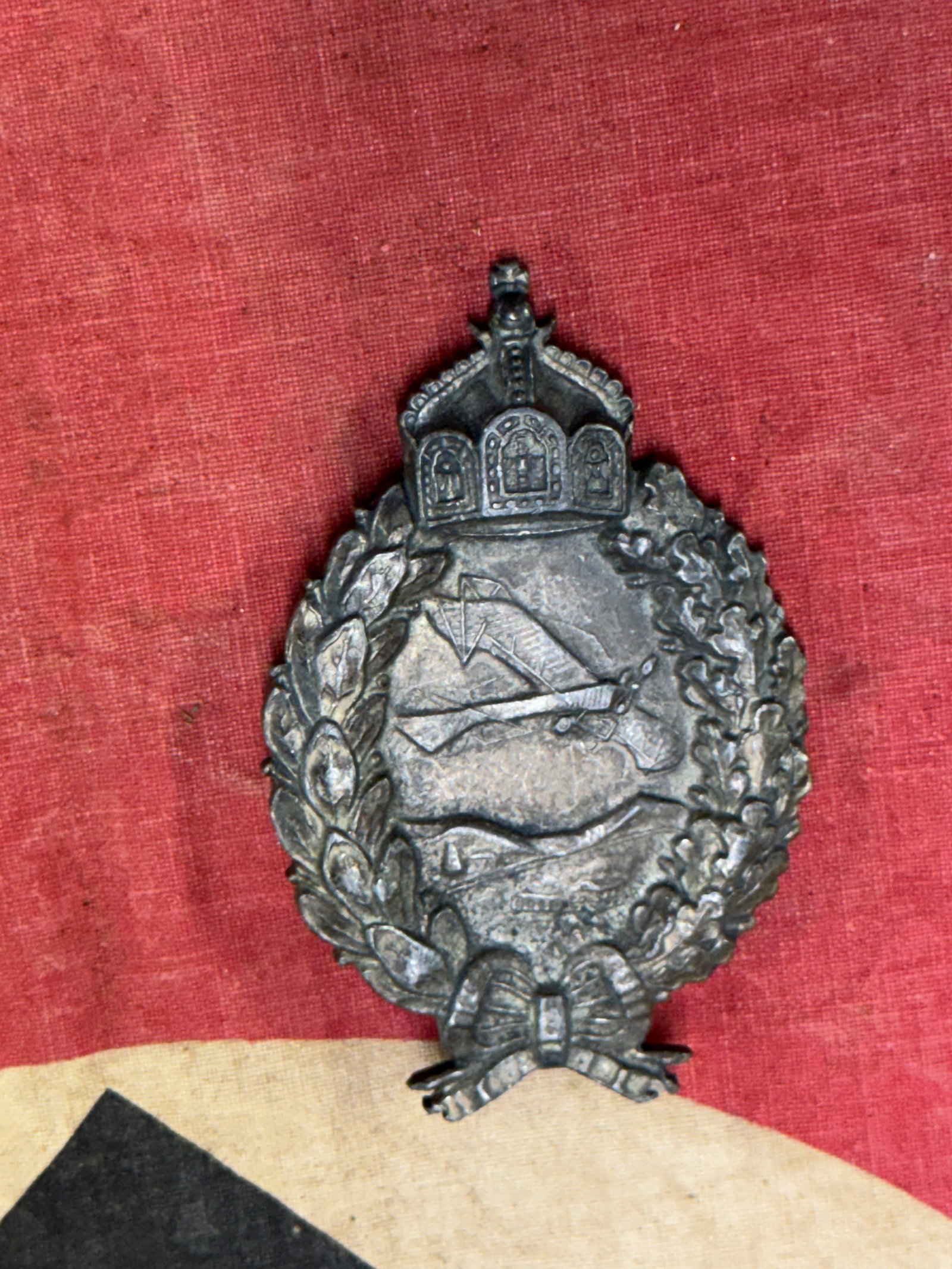 Early WWI M1913 Prussian Pilot Badge ca 1914 Type 1 Maker Marked: Early WWI M1913 Prussian Pilot Badge ca 1914 Type 1 Maker Marked. A very rare find. Shows good wear and use with a beautiful overall patina. Maker marked on the reverse. Appers to be 800 silver. Pleas