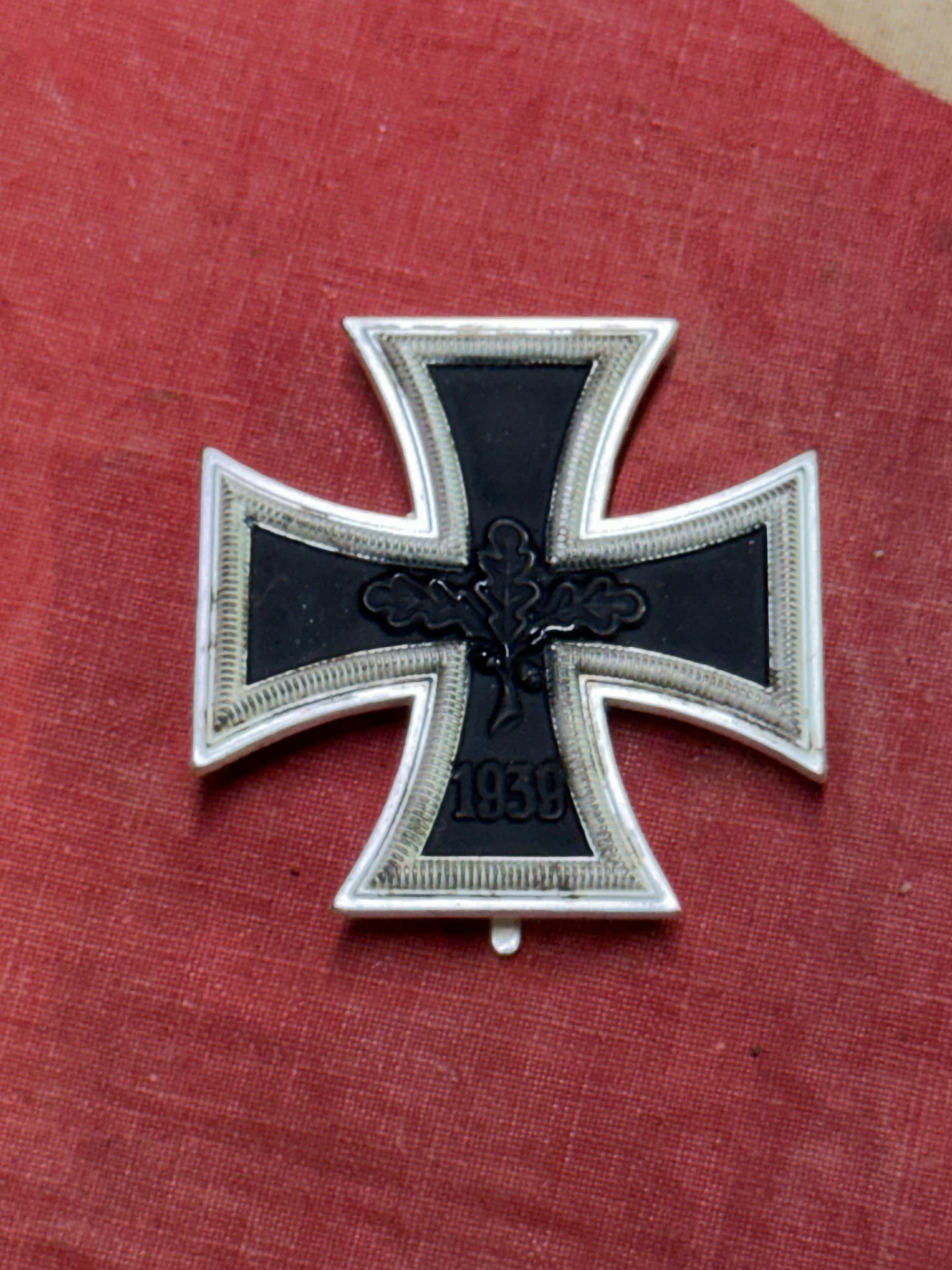 RARE WW2 GERMAN 1939 IRON CROSS: RARE WW2 GERMAN 1939 IRON CROSS