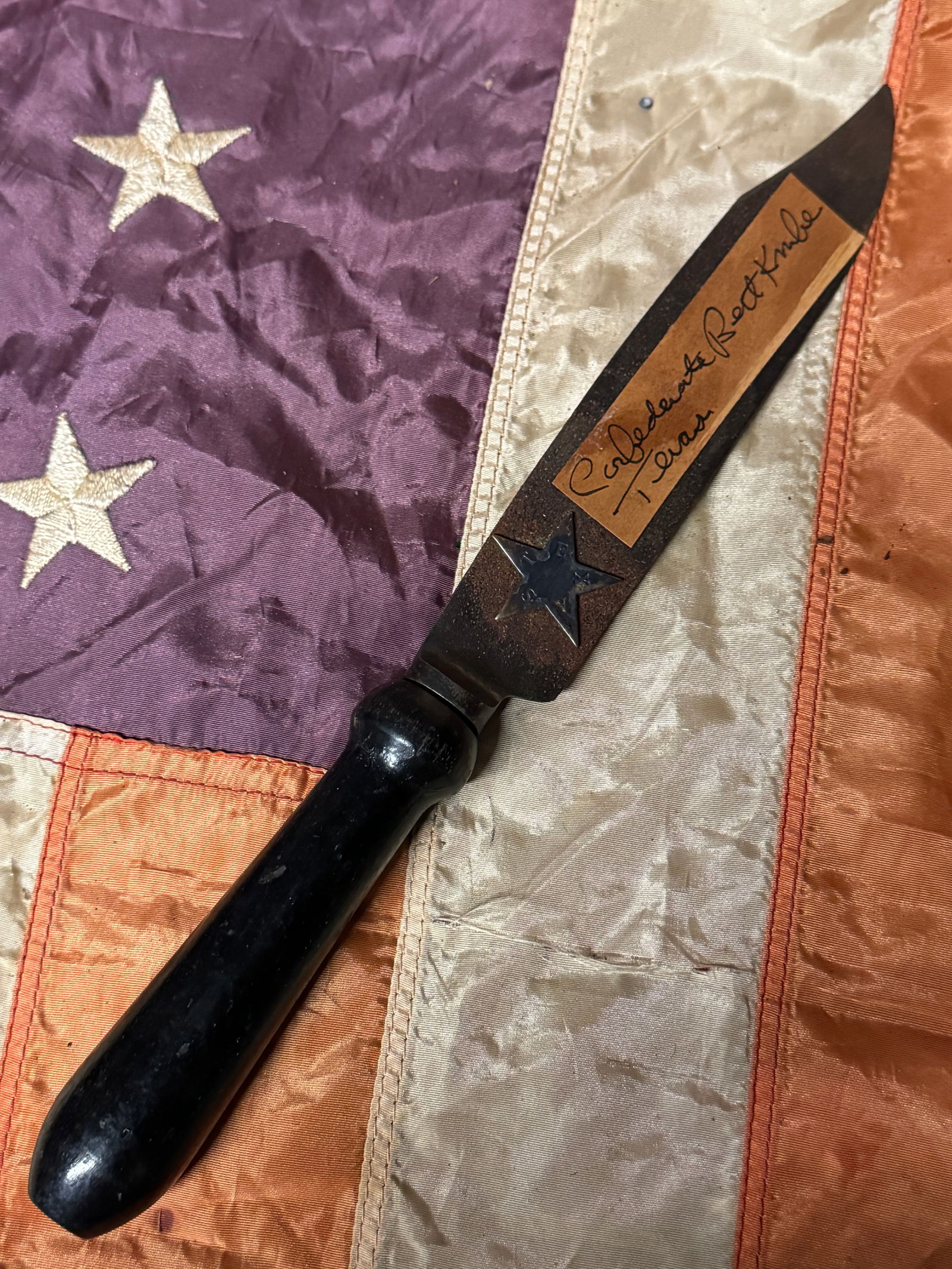 CIVIL WAR CONFEDERATE TEXAS SOUTHERN REBEL BOOTH KNIFE DAGGER: CIVIL WAR CONFEDERATE TEXAS SOUTHERN REBEL BOOTH KNIFE DAGGER. A VERY RARE FIND. SHOWS GOOD WEAR AND USE WITH A BEAUTIFUL OVERALL PATINA. HAS A GREAT LOOK TO IT WITH AN EXCELLENT OVERALL EYE APPEAL. P