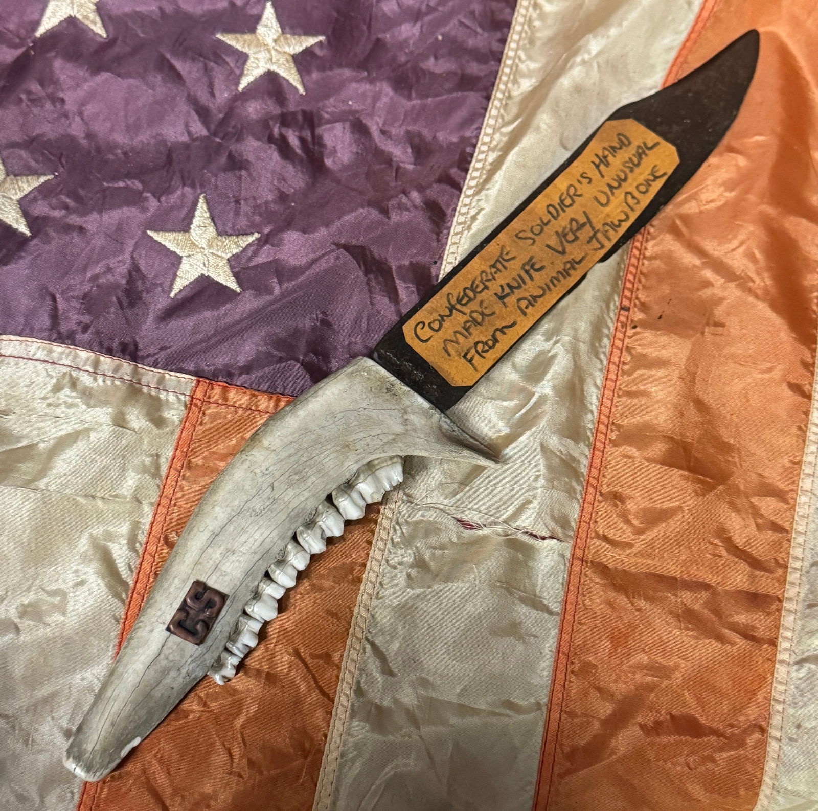 CIVIL WAR CONFEDERATE C.S. OFFICER HAND-MADE DAGGER KNIFE WITH JAW BONE HANDLE: CIVIL WAR CONFEDERATE C.S. OFFICER HAND-MADE DAGGER KNIFE WITH JAW BONE HANDLE. VERY UNUSUAL KNIFE MADE BY A CS SOLDIER. SHOWS GOOD WEAR AND USE WITH A BEAUTIFUL OVERALL PATINA. PLEASE VIEW ALL DETAIL