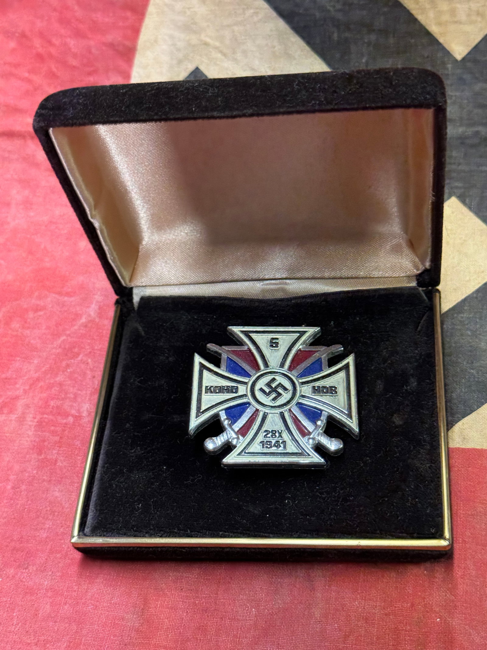 WW2 German 5th Don Cossack Cavalry Regiment Badge By Emil Grof Pforz heim: WW2 German 5th Don Cossack Cavalry Regiment Badge By Emil Grof Pforz heim. Comes in the pictured case. Shows good wear and use with a beautiful overall patina. Very good condition. A rare example.