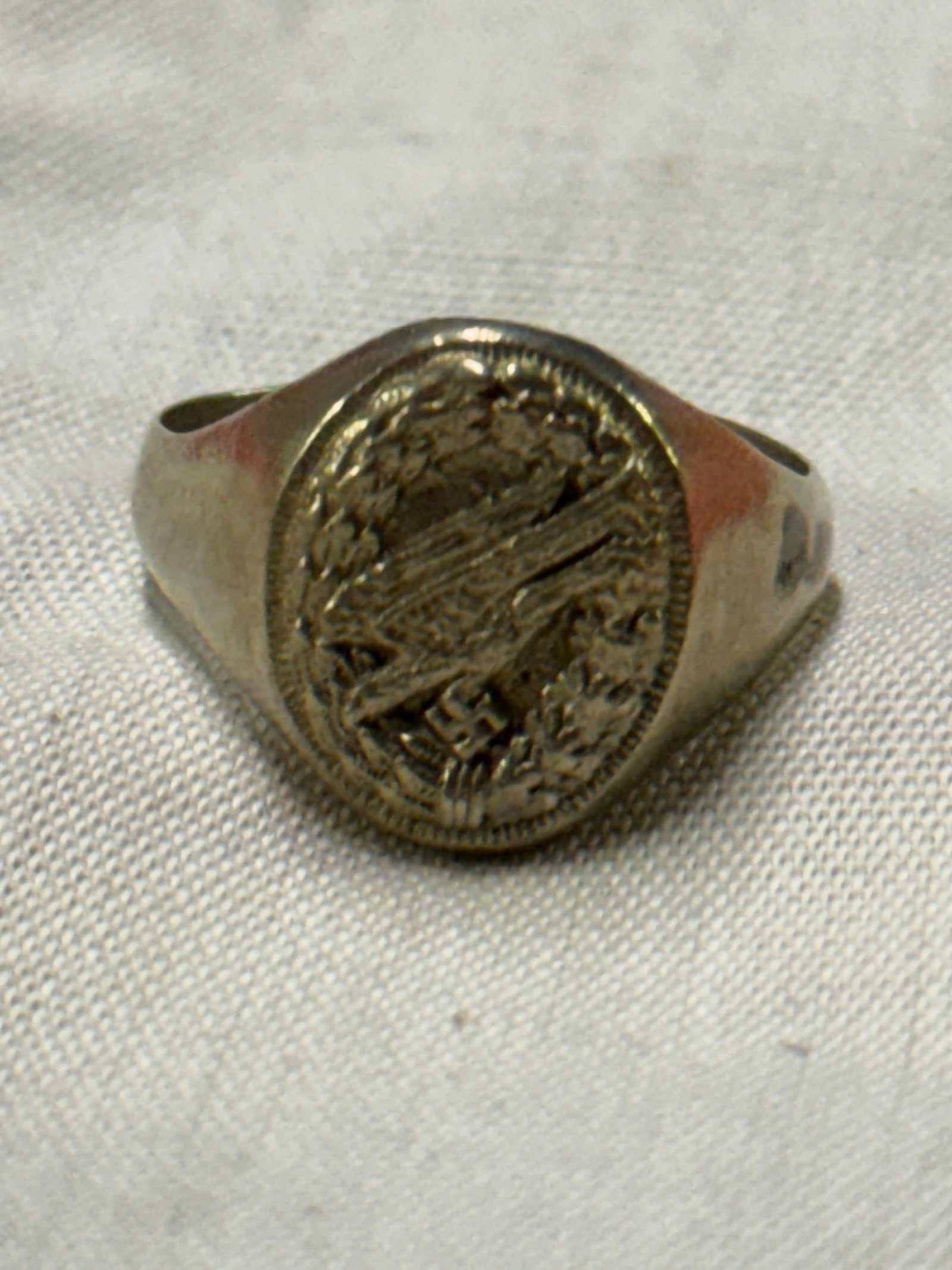 ID'D AND DATED 1942 WW2 GERMAN PARATROOPER RING: ID'D AND DATED 1942 WW2 GERMAN PARATROOPER RING. A VERY RARE FIND. SHOWS GOOD WEAR AND USE WITH A BEAUTIFUL OVERALL PATINA. PLEASE VIEW ALL DETAILED PICTURES. A VERY RARE EXAMPLE.