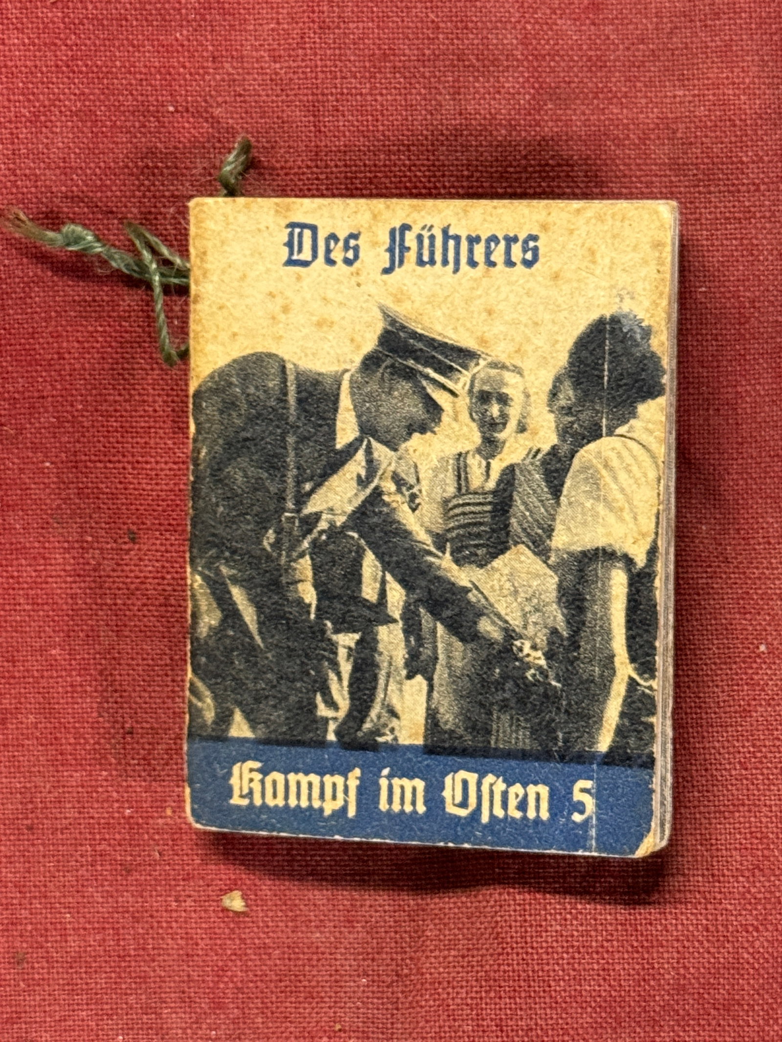 WW2 GERMAN ADOLF HITLER DES FUHRERS MINIATURE BOOKLET: WW2 GERMAN ADOLF HITLER DES FUHRERS MINIATURE BOOKLET