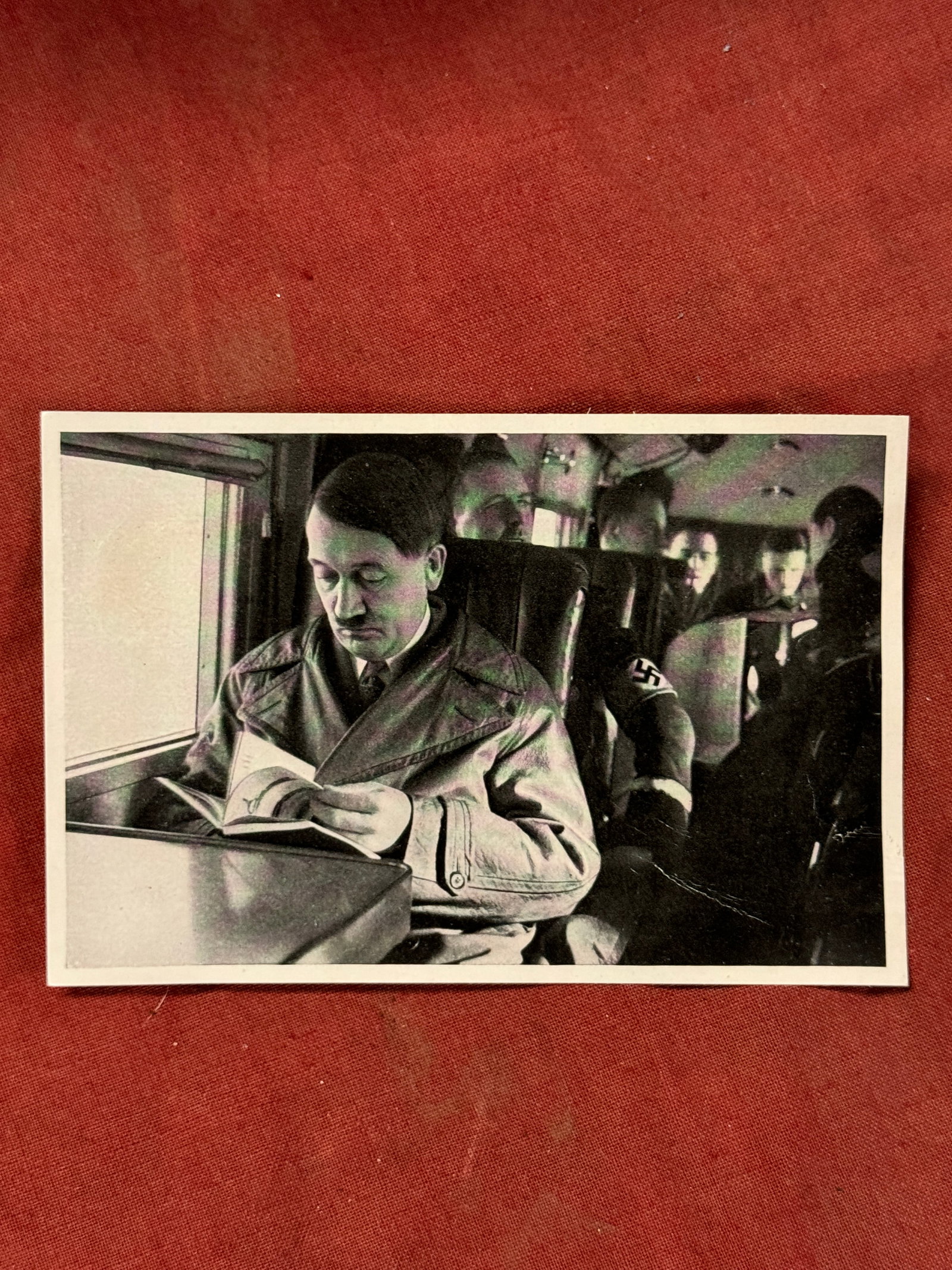 WW2 GERMAN THE FUHRER TRAVELING - HITLER PHOTOGRAPH: WW2 GERMAN THE FUHRER TRAVELING - HITLER PHOTOGRAPH