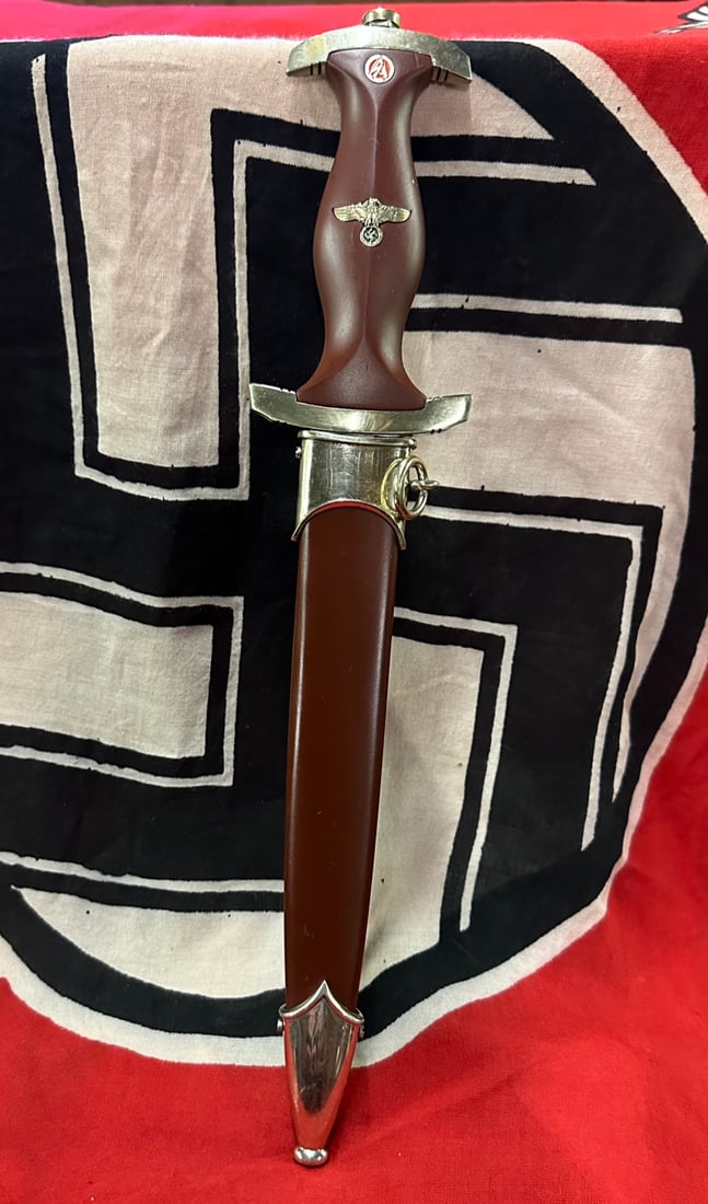 WW2 GERMAN SA DAGGER "ULLES FUR DEUTSCHLAND" BY BOKER SOLINGEN: WW2 GERMAN SA DAGGER "ULLES FUR DEUTSCHLAND" BY BOKER SOLINGEN. A VERY RARE EXAMPLE THAT IS IN MINT OVERALL SHAPE AND CONDITION WITH A BEAUTIFUL OVERALL PATINA. WELL MAKER MARKED ON THE BLADE WITH THE