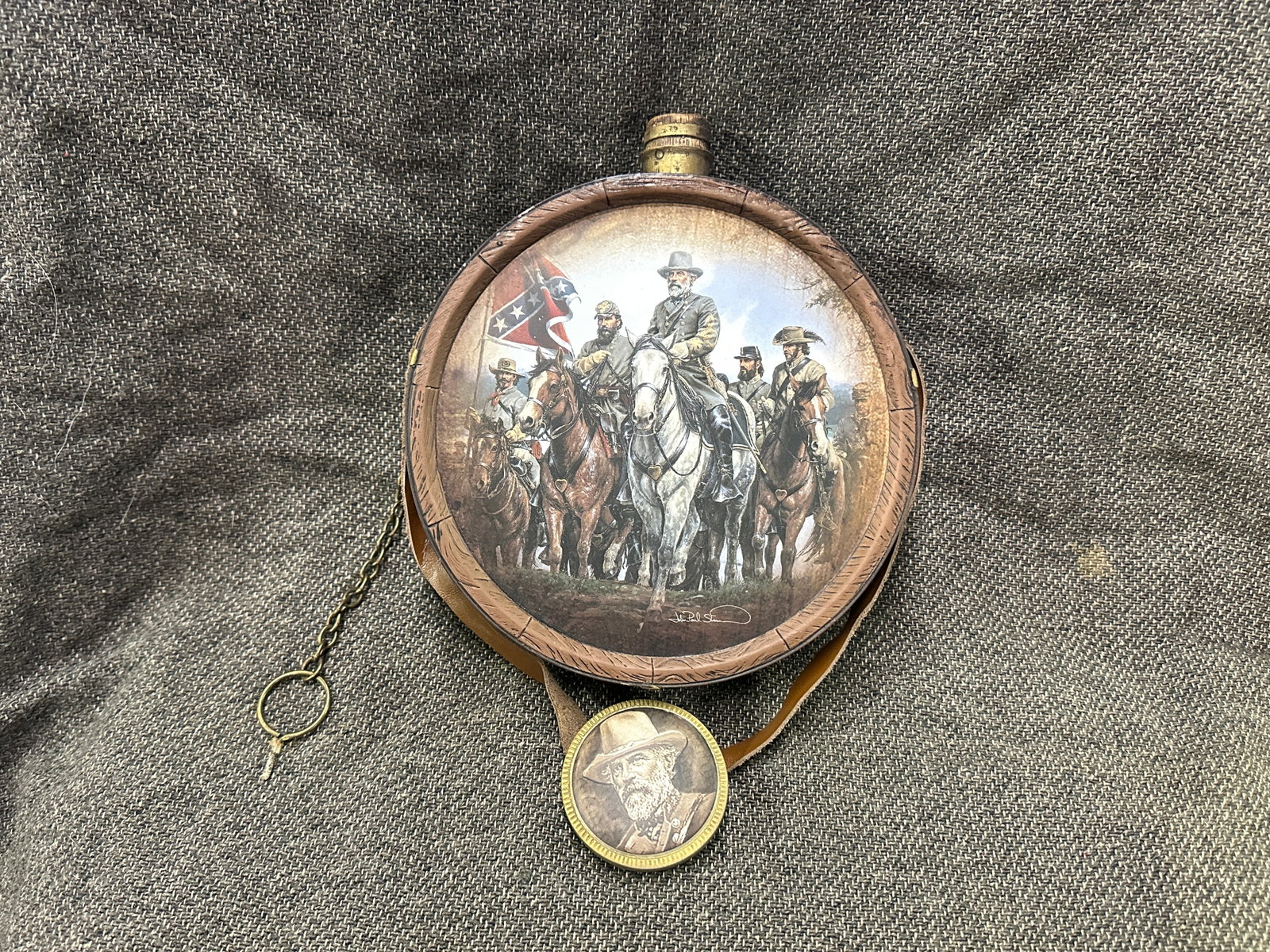 RARE CIVIL WAR CONFEDERATE MOTIF SCENE CANTEEN: RARE CIVIL WAR CONFEDERATE MOTIF SCENE CANTEEN