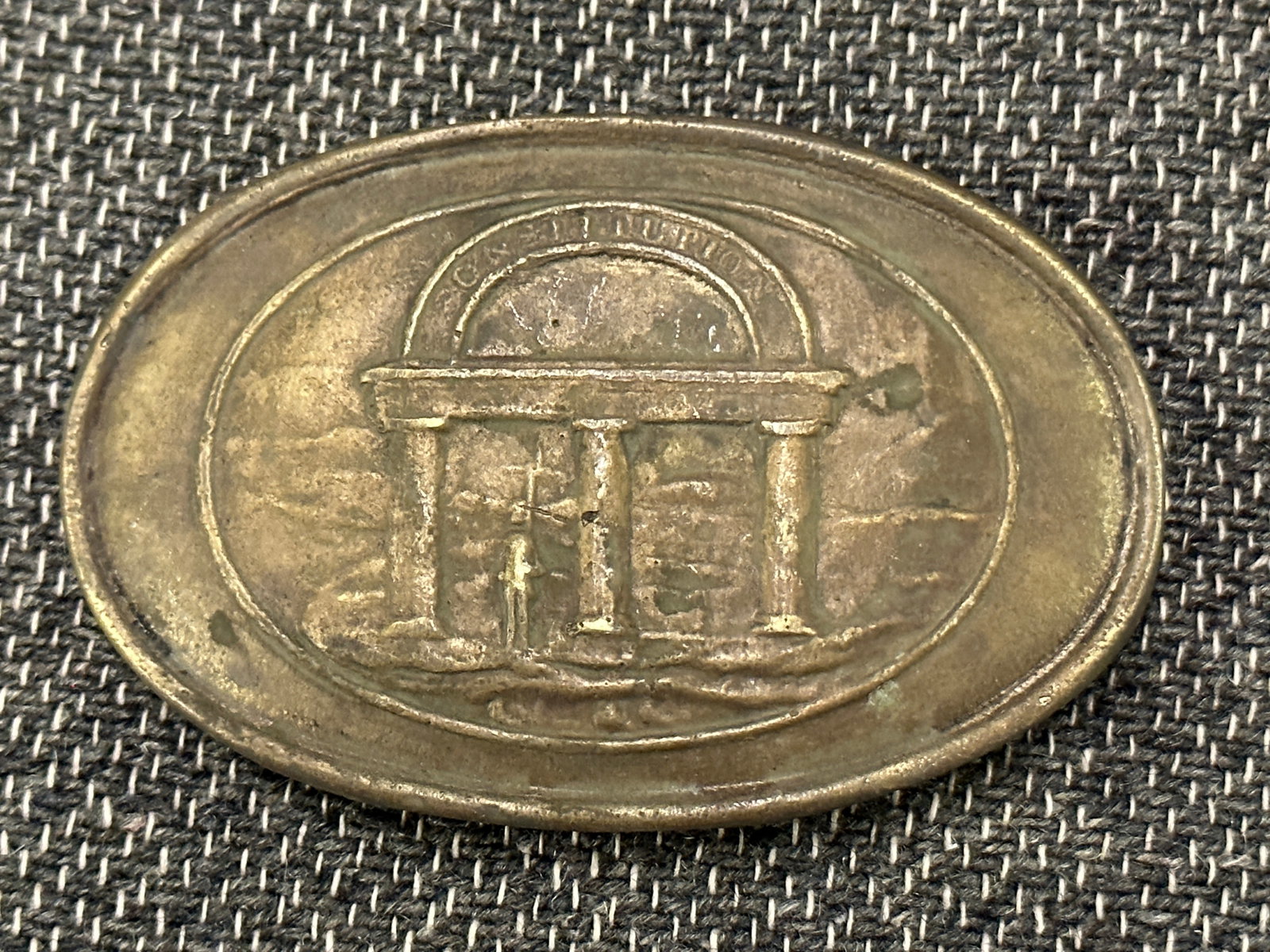 RARE CIVIL WAR CONFEDERATE GEORGIA SOUTHERN REBEL BELT PLATE BUCKLE: RARE CIVIL WAR CONFEDERATE GEORGIA SOUTHERN REBEL BELT PLATE BUCKLE. A VERY RARE FIND THAT IS IN MINT OVERALL SHAPE AND CONDITION WITH A BEAUTIFUL OVERALL PATINA. HAS A GREAT LOOK TO IT WITH AN EXCELL
