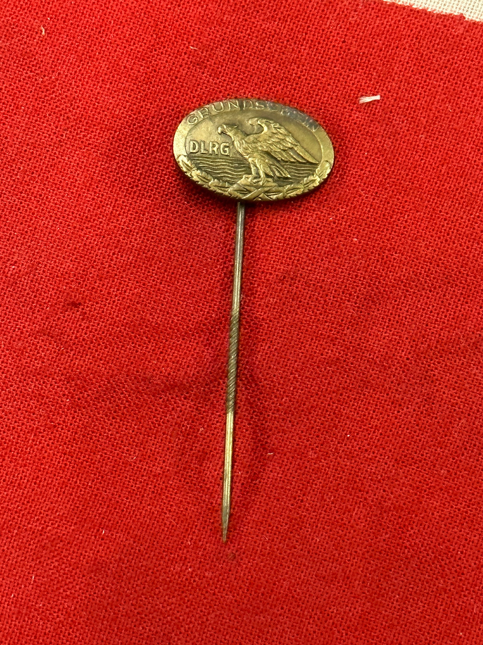 WW2 German RARE NSDAP (Nazi Party) DLRG BASIC CERTIFICATE LAPEL PIN: WW2 German RARE NSDAP (Nazi Party) DLRG BASIC CERTIFICATE LAPEL PIN. The DLRG, Deutschen Lebensrettungsgesellschaft, (German Live Saving Association), was originally established in 1913 as an independ