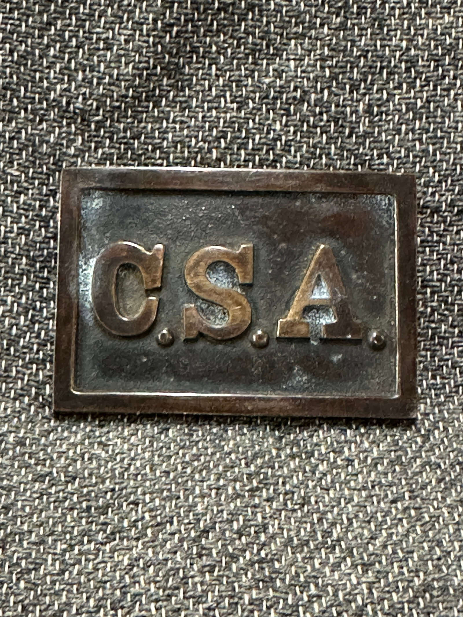 SCARCE CIVIL WAR CONFEDERATE CSA SOUTHERN REBEL BELT PLATE BUCKLE: SCARCE CIVIL WAR CONFEDERATE CSA SOUTHERN REBEL BELT PLATE BUCKLE. A RARE FIND. IT IS IN MINT OVERALL SHAPE AND CONDITION WITH A BEAUTIFUL OVERALL PATINA. HAS A GREAT LOOK TO IT WITH AN EXCELLENT OVER