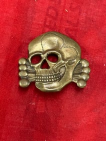 RARE WW2 GERMAN SS TOTENKOPF VISOR CAP SKULL BADGE INSIGNIA