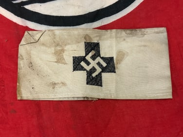 A RARE WW2 GERMAN NSDAP/SA RED CROSS ARMBAND, C. 1930S