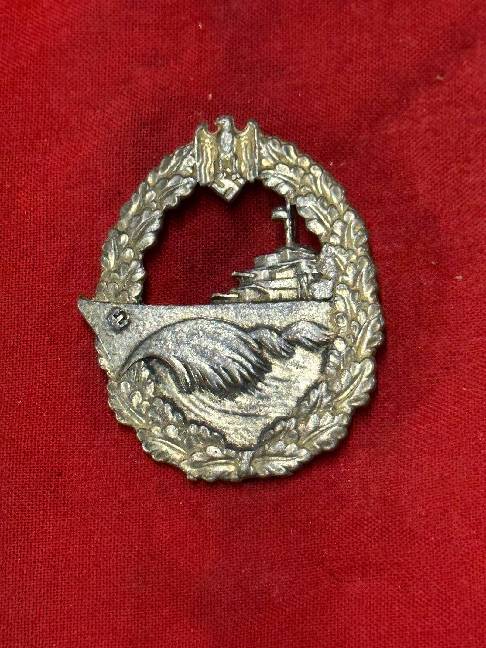 Rare WW2 German Kriegsmarine Destroyer Badge: Rare WW2 German Kriegsmarine Destroyer Badge. A scarce find. Shows good wear and use with a beautiful overall patina. Please view all detailed pictures. A rare find.