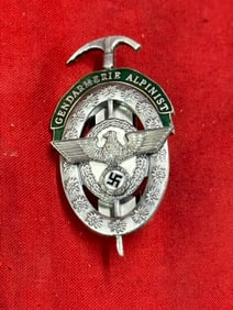GERMAN WWII POLICE ALPINE EXPERT SKIER BADGE BY L. KLEIN WIEN
