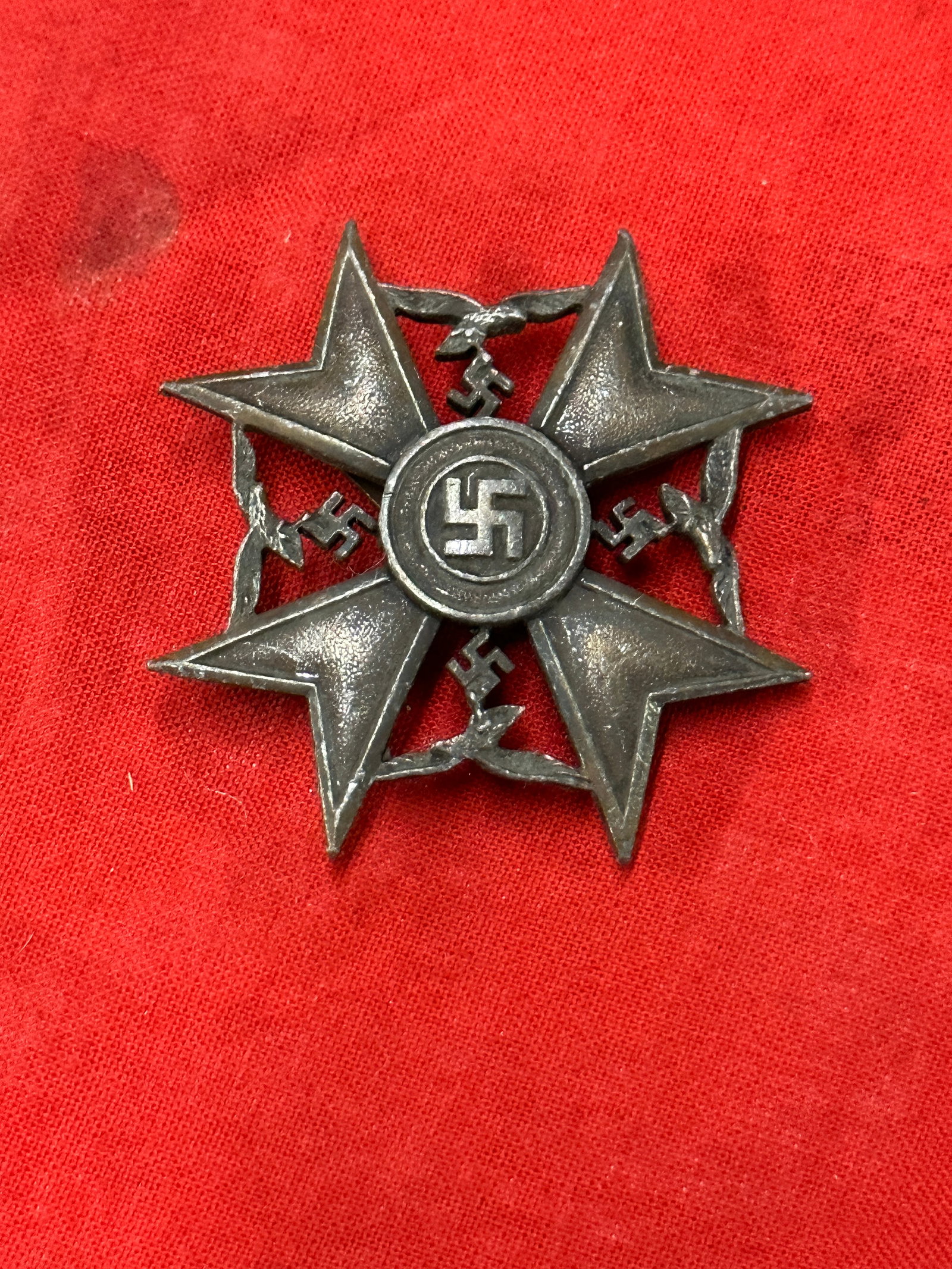 WW2 German Air Force (Luftwaffe)-Legion Condor in Silver: The "Legion Condor" was a unit composed of volunteers from the German Air Force (Luftwaffe) and from the German Army (Wehrmacht - Heer) which served with the Nationalists during the Spanish Civil War 