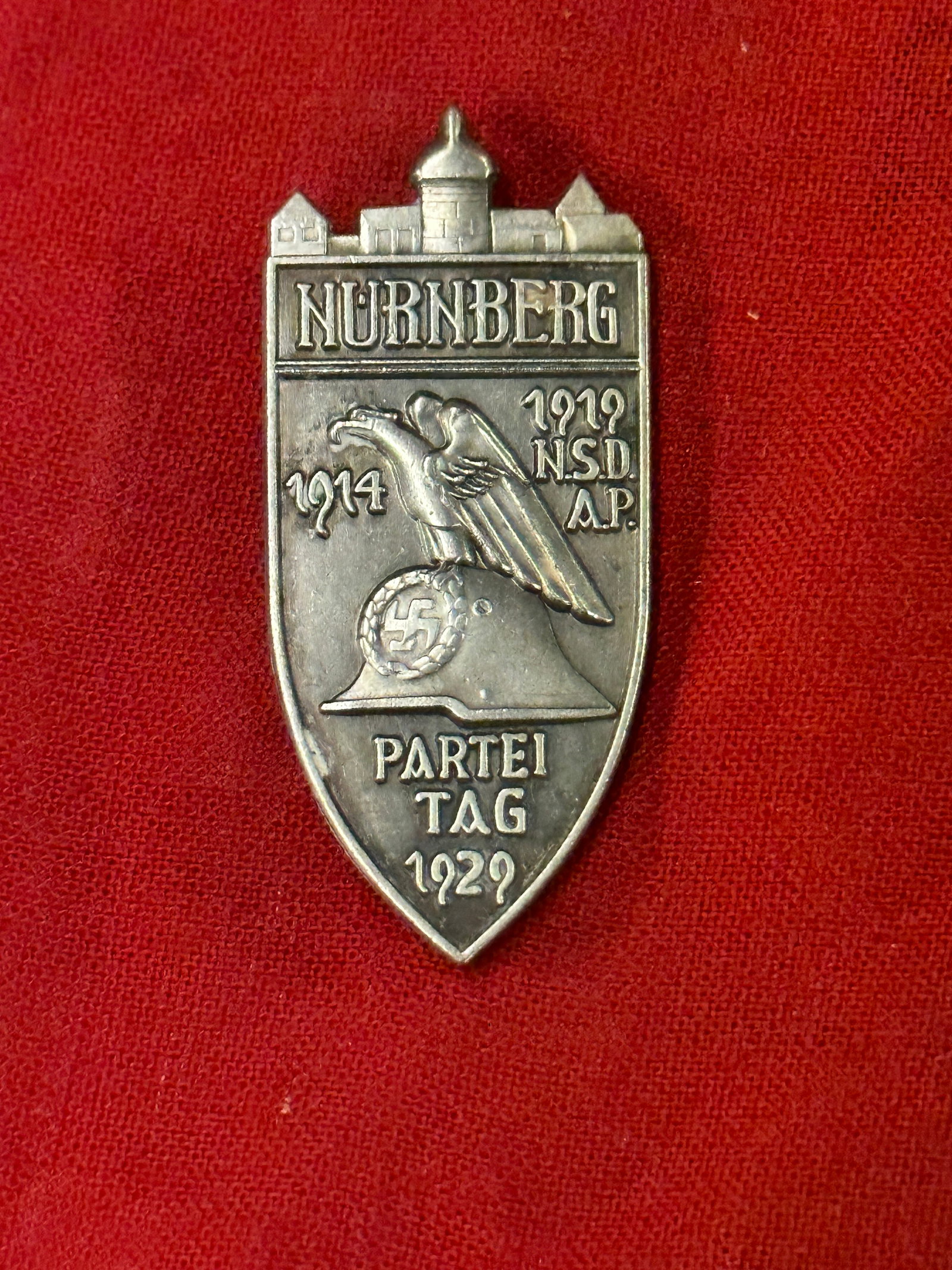 Rare WW2 German 1929 Nuremberg Rally Honor Badge: Rare WW2 German 1929 Nuremberg Rally Honor Badge. The Nuremberg (Nürnberg in German) Party Day Badge was a highly revered political decoration of the NSDAP and was the second badge recognised as a na
