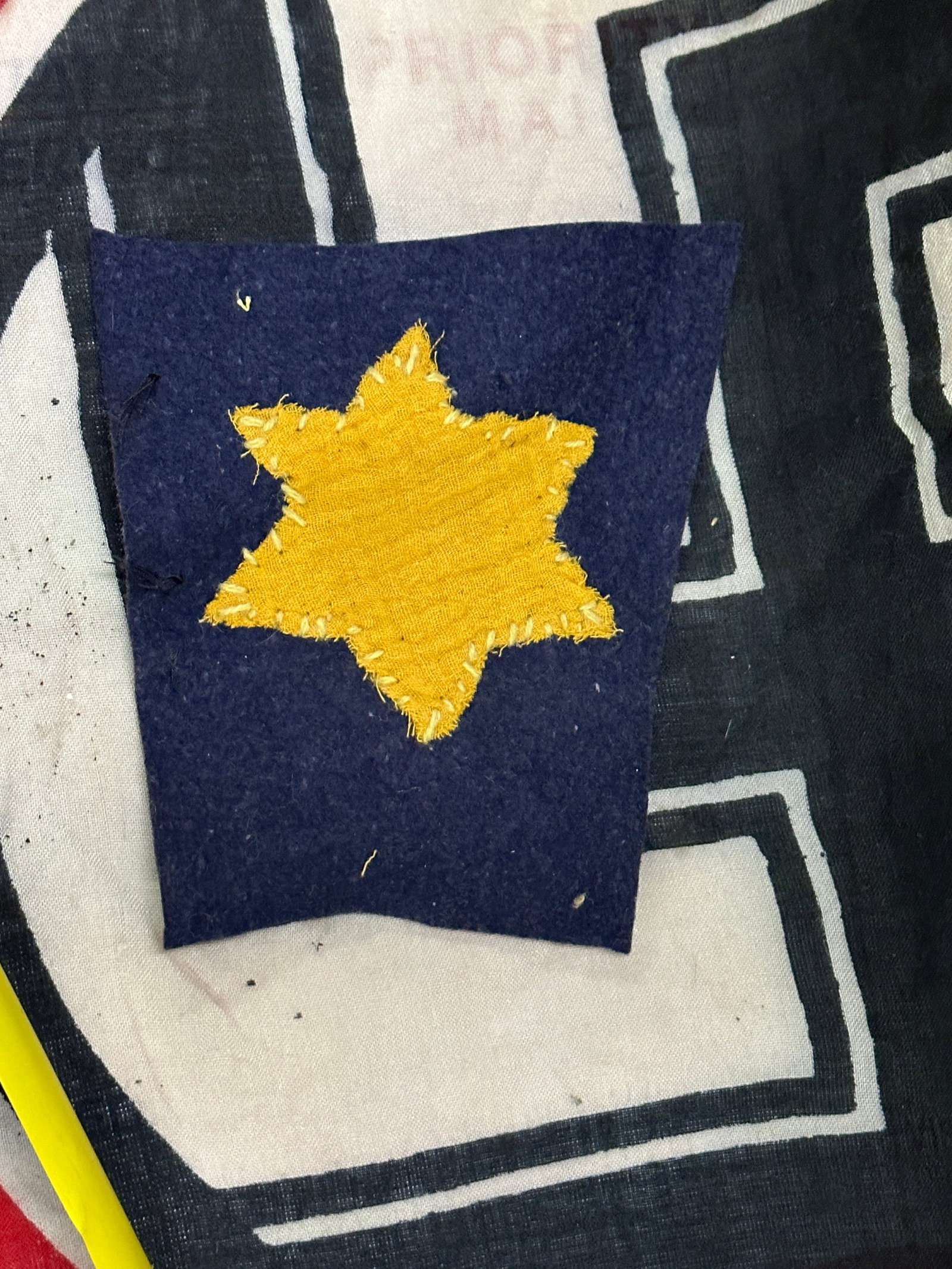 WW2 GERMAN JEWISH GHETTO POLICE JUDENRAT STAR OF DAVID CUT OFF: WW2 GERMAN JEWISH GHETTO POLICE JUDENRAT STAR OF DAVID CUT OFF. AN ULTRA RARE FIND THAT IS IN MINT OVERALL SHAPE AND CONDITION WITH A BEAUTIFUL OVERALL PATINA. PLEASE VIEW ALL DETAILED PICTURES. A VER