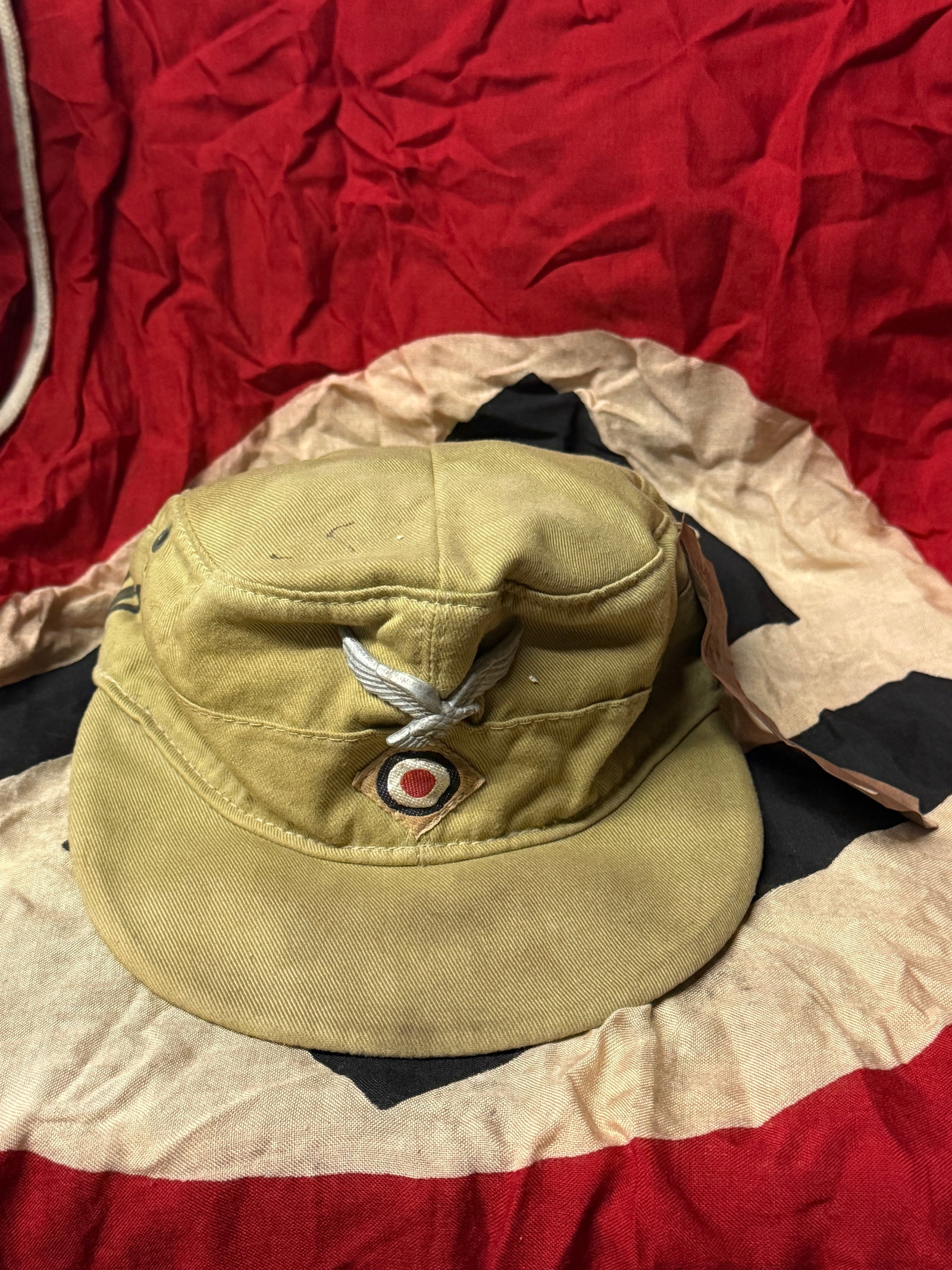 RARE WW2 GERMAN LUFTWAFFE POW PRISONER OF WAR CAP BY ROBERT LUBSTEIN: RARE WW2 GERMAN LUFTWAFFE POW PRISONER OF WAR CAP BY ROBERT LUBSTEIN. A SCARCE FIND. SHOWS GOOD WEAR AND USE WITH A BEAUTIFUL OVERALL PATINA. PLEASE VIEW ALL DETAILED PICTURES. A RARE EXAMPLE.