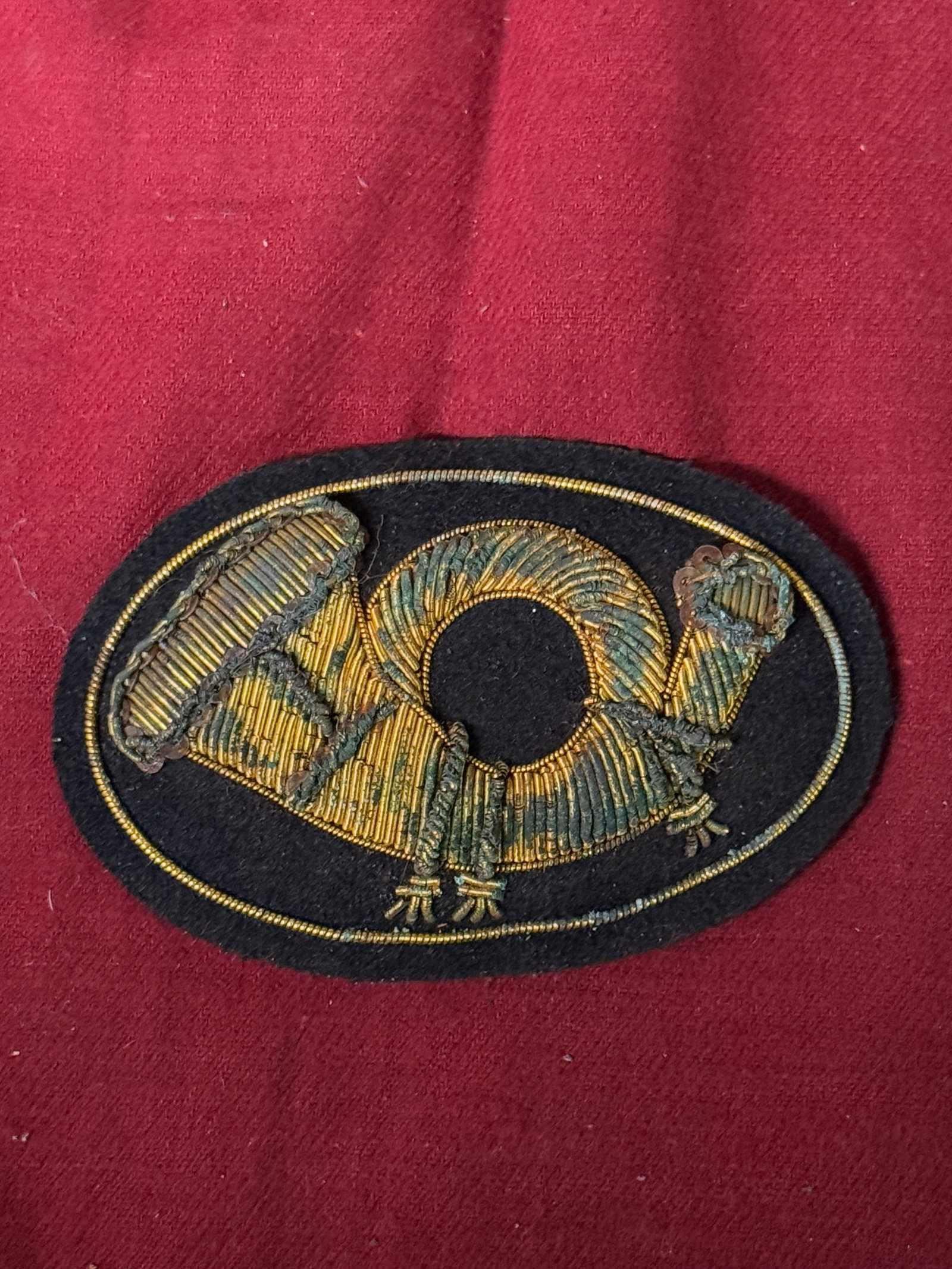 CIVIL WAR INFANTRY BULLION CLOTH BADGE INSIGNIA BY JOHN A. BAKER: CIVIL WAR INFANTRY BULLION CLOTH BADGE INSIGNIA BY JOHN A. BAKER. A RARE EXAMPLE THAT IS IN MINT OVERALL SHAPE AND CONDITION WITH A BEAUTIFUL OVERALL PATINA. PLEASE VIEW ALL DETAILED PICTURES. A RARE 