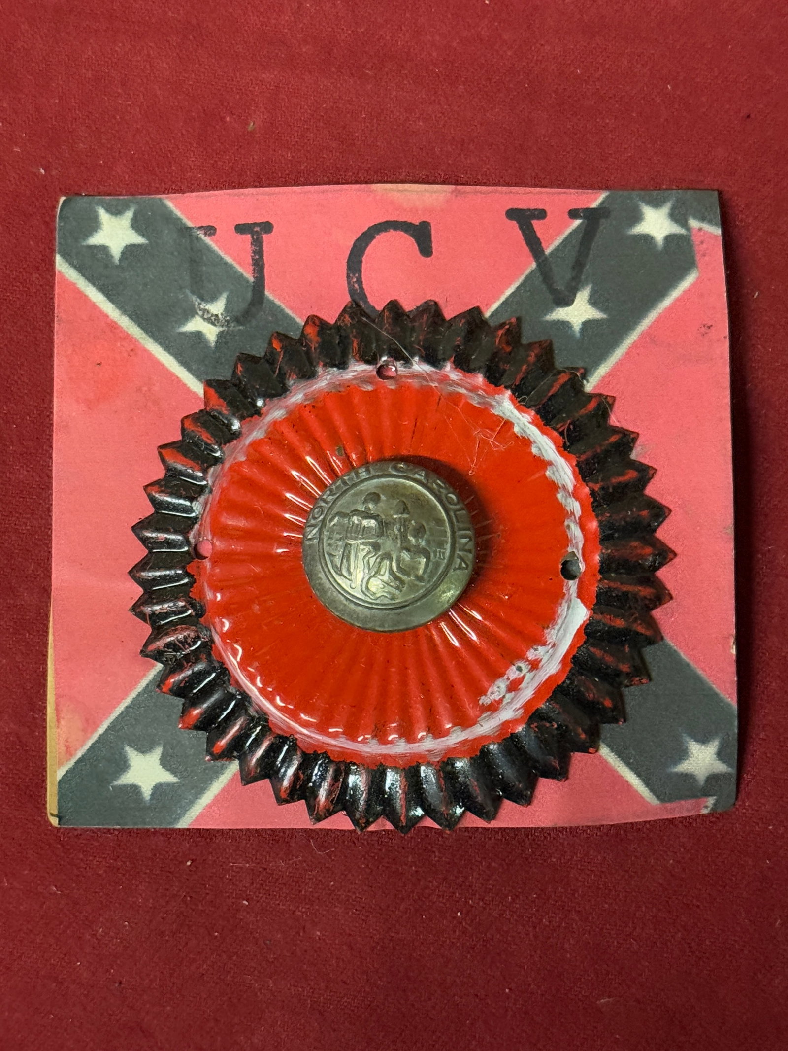 CIVIL WAR NORTH CAROLINA VETERANS UCV BADGE INSIGNIA: CIVIL WAR NORTH CAROLINA VETERANS UCV BADGE INSIGNIA. A VERY RARE EXAMPLE THAT IS IN MINT OVERALL SHAPE AND CONDITION WITH A BEAUTIFUL OVERALL PATINA. PLEASE VIEW ALL DETAILED PICTURES. A RARE EXAMPLE