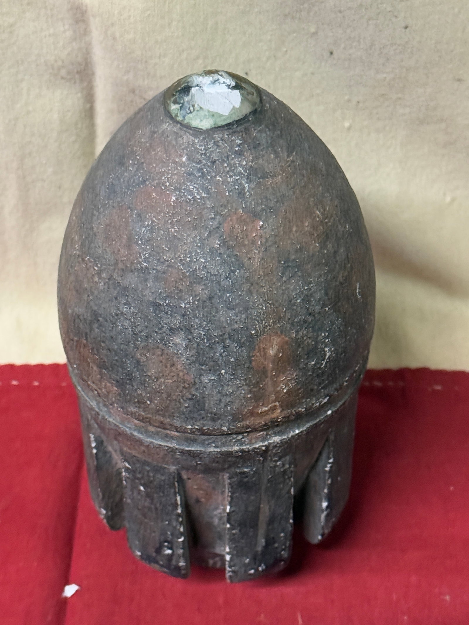 RARE CIVIL WAR ARTILLERY JAMES RIFLE SHELL: RARE CIVIL WAR ARTILLERY JAMES RIFLE SHELL. A RARE FIND. SHOWS GOOD WEAR AND USE WITH A BEAUTIFUL OVERALL PATINA. PLEASE VIEW ALL DETAILED PICTURES. A RARE EXAMPLE.