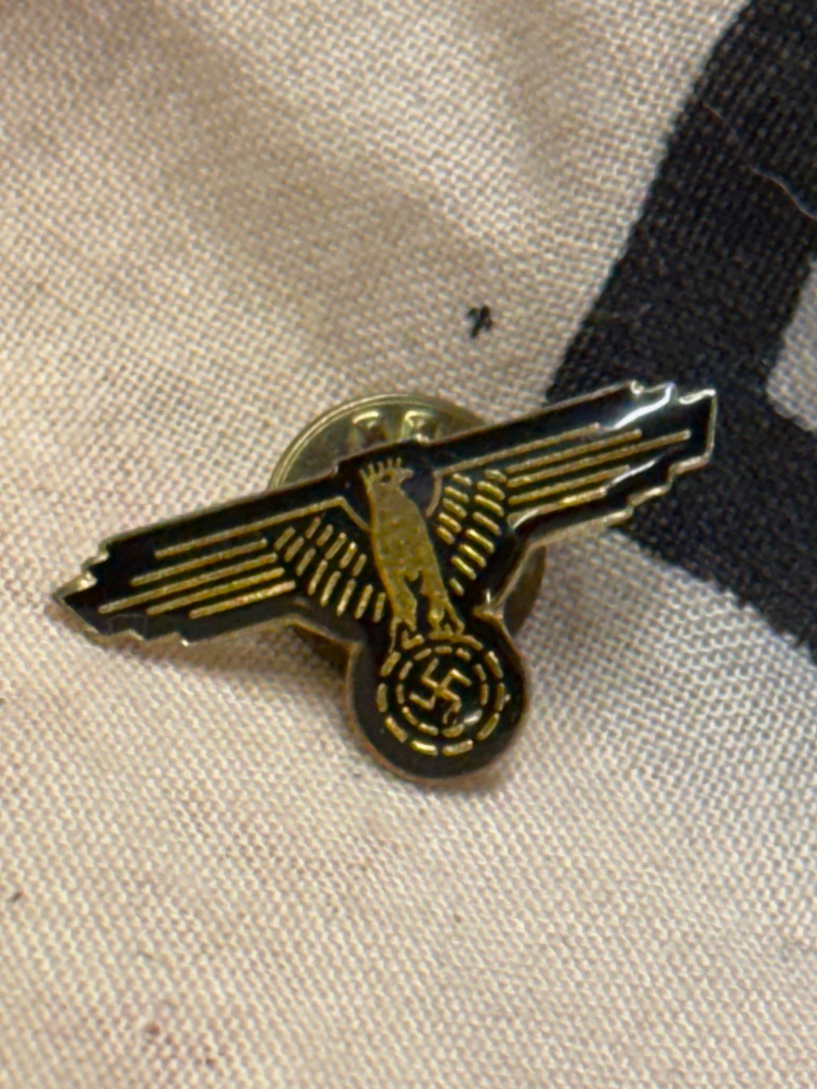 WW2 GERMAN SS OFFICER TIE PIN BADGE: WW2 GERMAN SS OFFICER TIE PIN BADGE