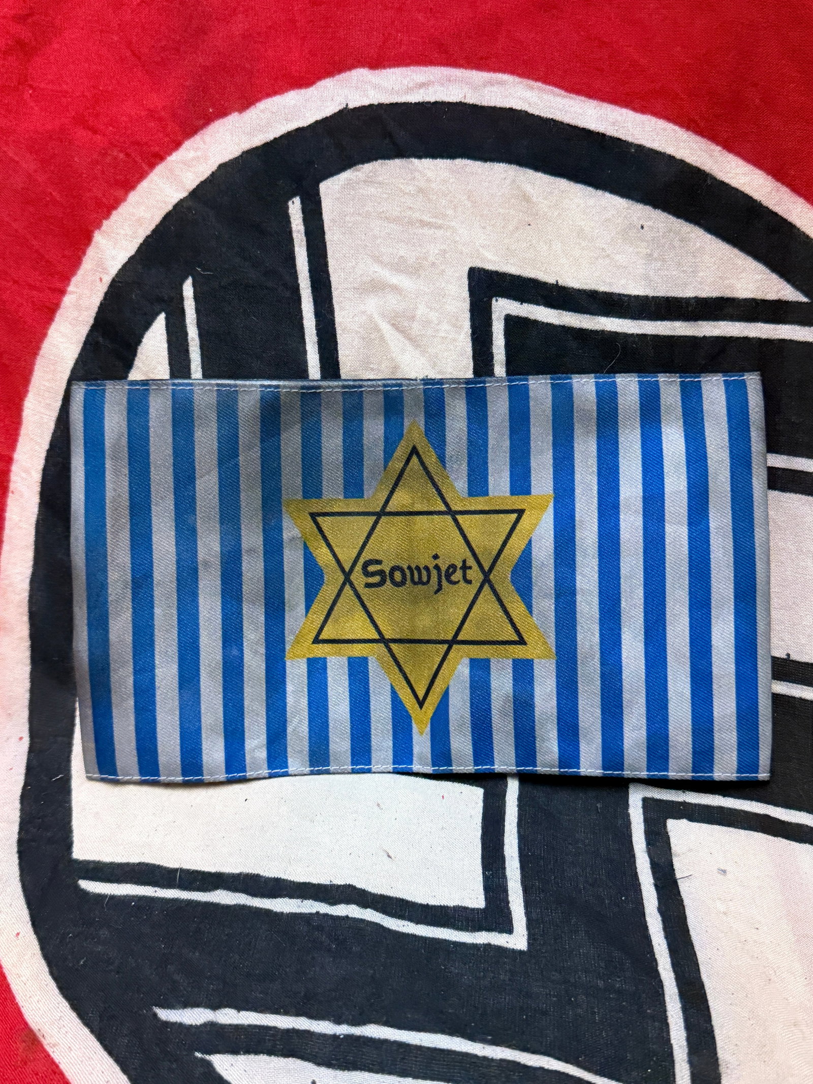 WW2 GERMAN STAR OF DAVID SOWJET CONCENTRATION CAMP ARMBAND: WW2 GERMAN STAR OF DAVID SOWJET CONCENTRATION CAMP ARMBAND. AN ULTRA RARE FIND THAT IS IN MINT OVERALL SHAPE AND CONDITION WITH A BEAUTIFUL OVERALL PATINA. PLEASE VIEW ALL DETAILED PICTURES. A RARE EX