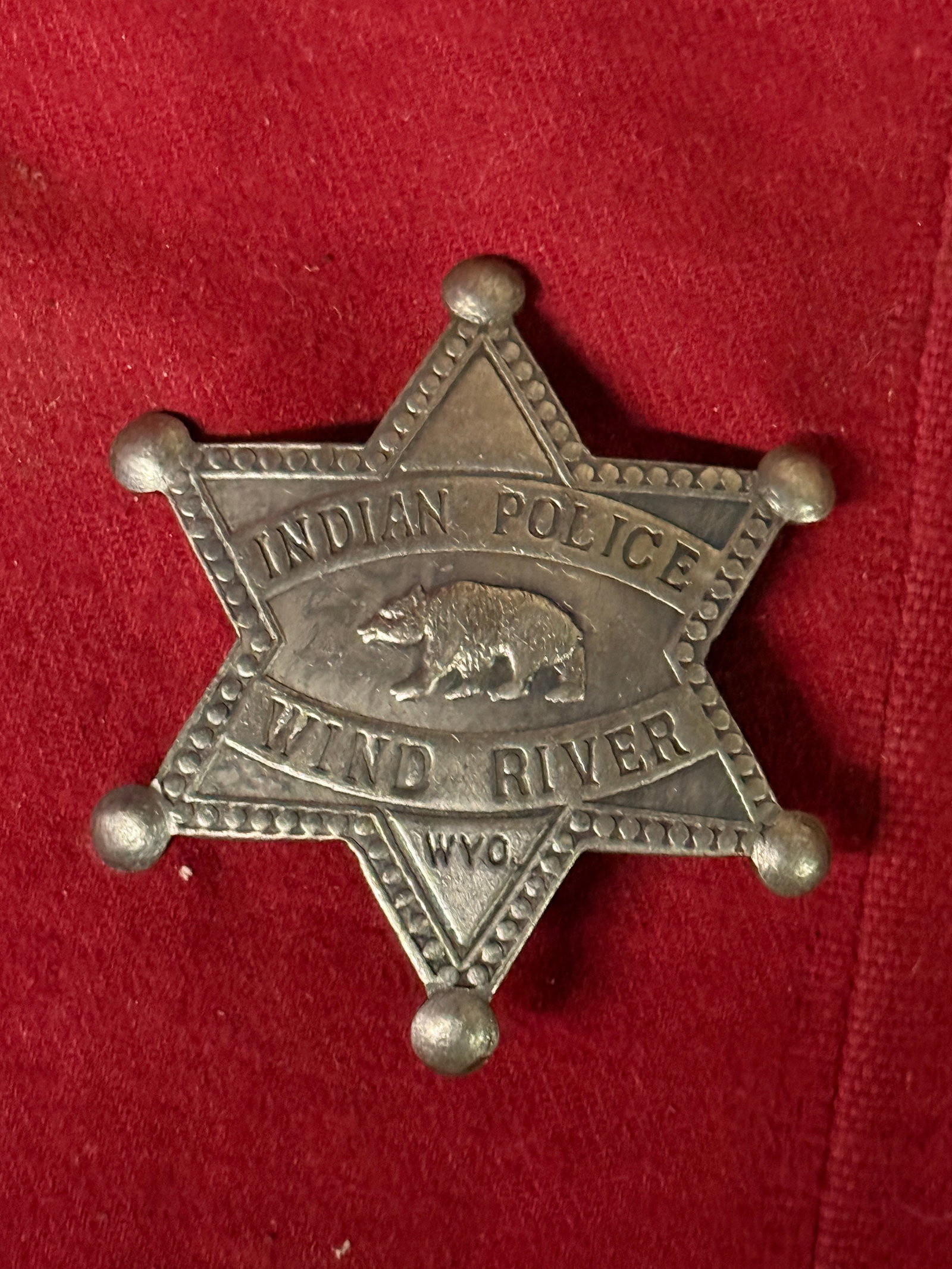 ANTIQUE 1800'S INDIAN POLICE WIND RIVER WYO. BADGE: ANTIQUE 1800'S INDIAN POLICE WIND RIVER WYO. BADGE. A RARE FIND. SHOWS GOOD WEAR AND USE WITH A BEAUTIFUL OVERALL PATINA. PLEASE VIEW ALL DETAILED PICTURES. A RARE EXAMPLE.