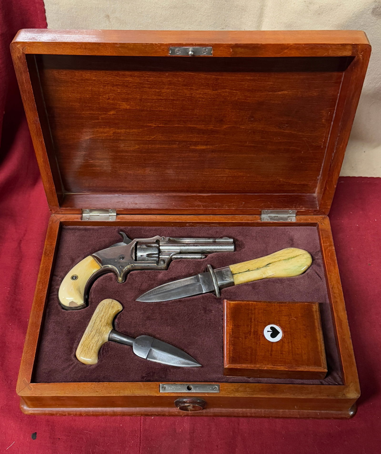 1800'S CASED WILL & FINCK GAMBLERS SET INCLUDING: PISTOL, DAGGER, PUSH DAGGER & CASED PLAYING CHIPS: 1800'S CASED WILL & FINCK GAMBLERS SET INCLUDING: PISTOL, DAGGER, PUSH DAGGER & CASED PLAYING CHIPS. AN ULTRA RARE FIND THAT COMES FROM A HIGH END COLLECTION. THE PISTOL HAS BONE GRIPS AND MADE BY MAR
